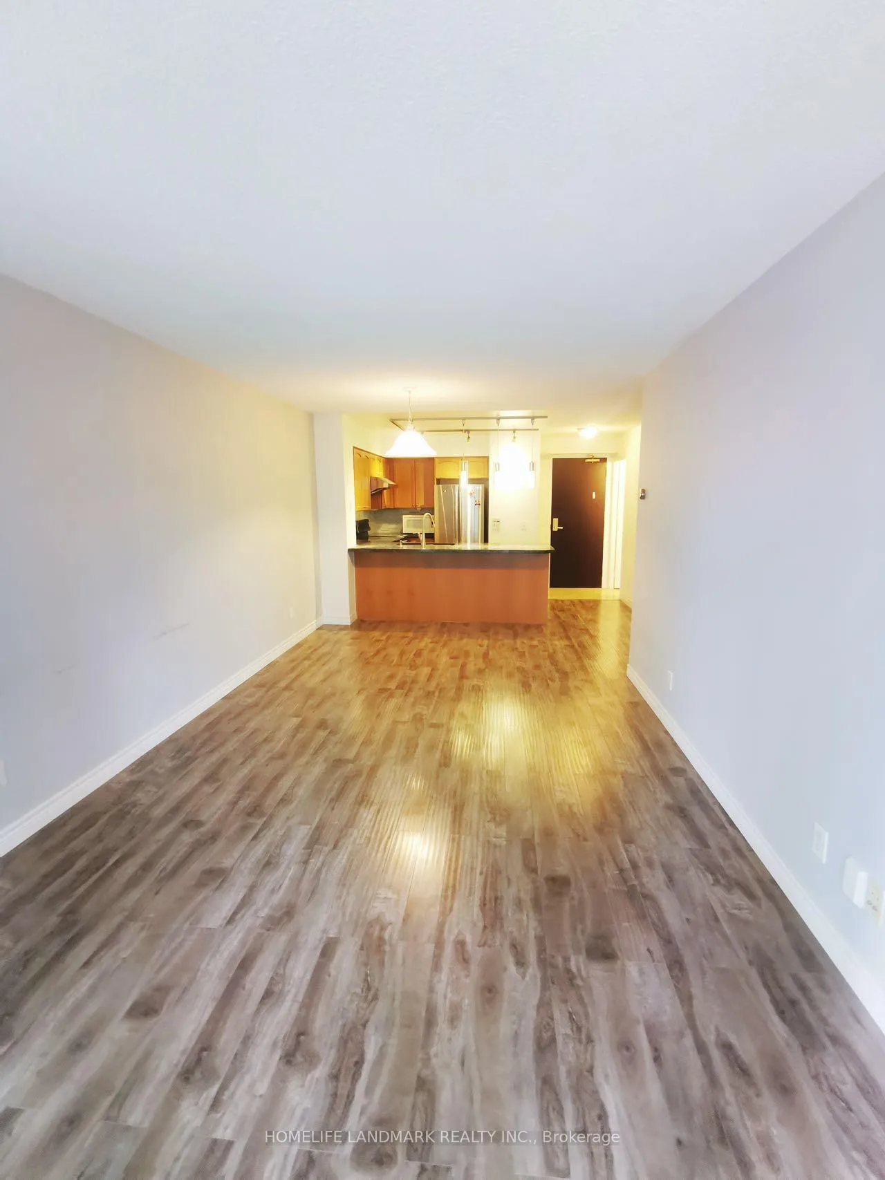 Photo 3 of Unit 508, 30 Grand Trunk Crescent, Toronto, Waterfront Communities — HOMEH