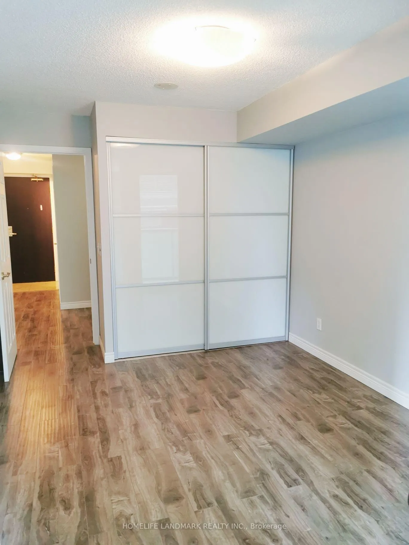 Photo 8 of Unit 508, 30 Grand Trunk Crescent, Toronto, Waterfront Communities — HOMEH