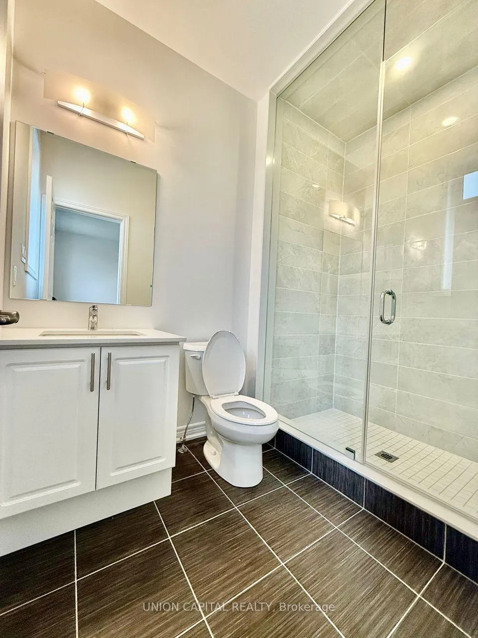Photo 12 of 22 Robert Eaton Avenue, Markham, Middlefield — HOMEH