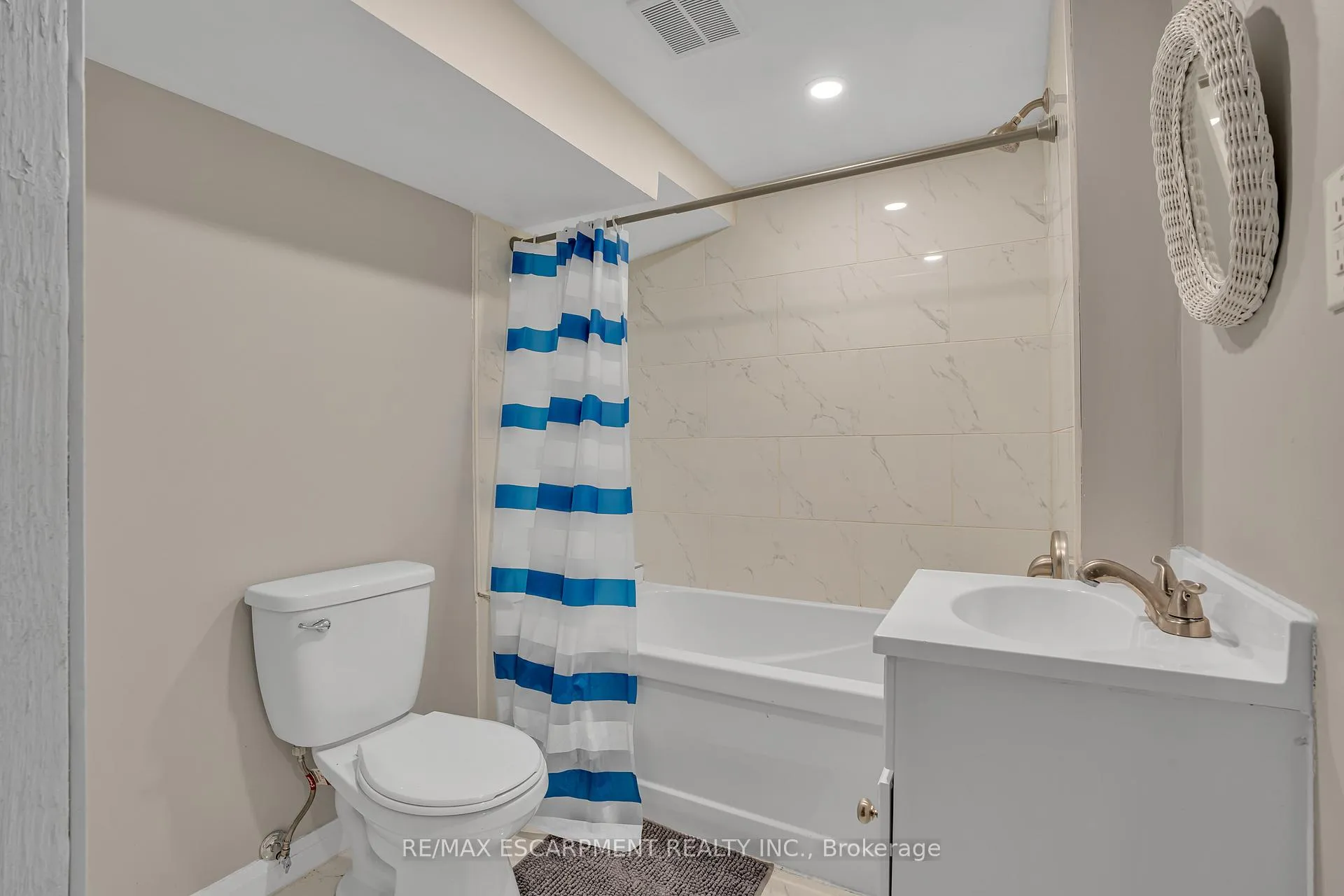 Photo 29 of 38 Eastvale Place, Hamilton, McQuesten — HOMEH