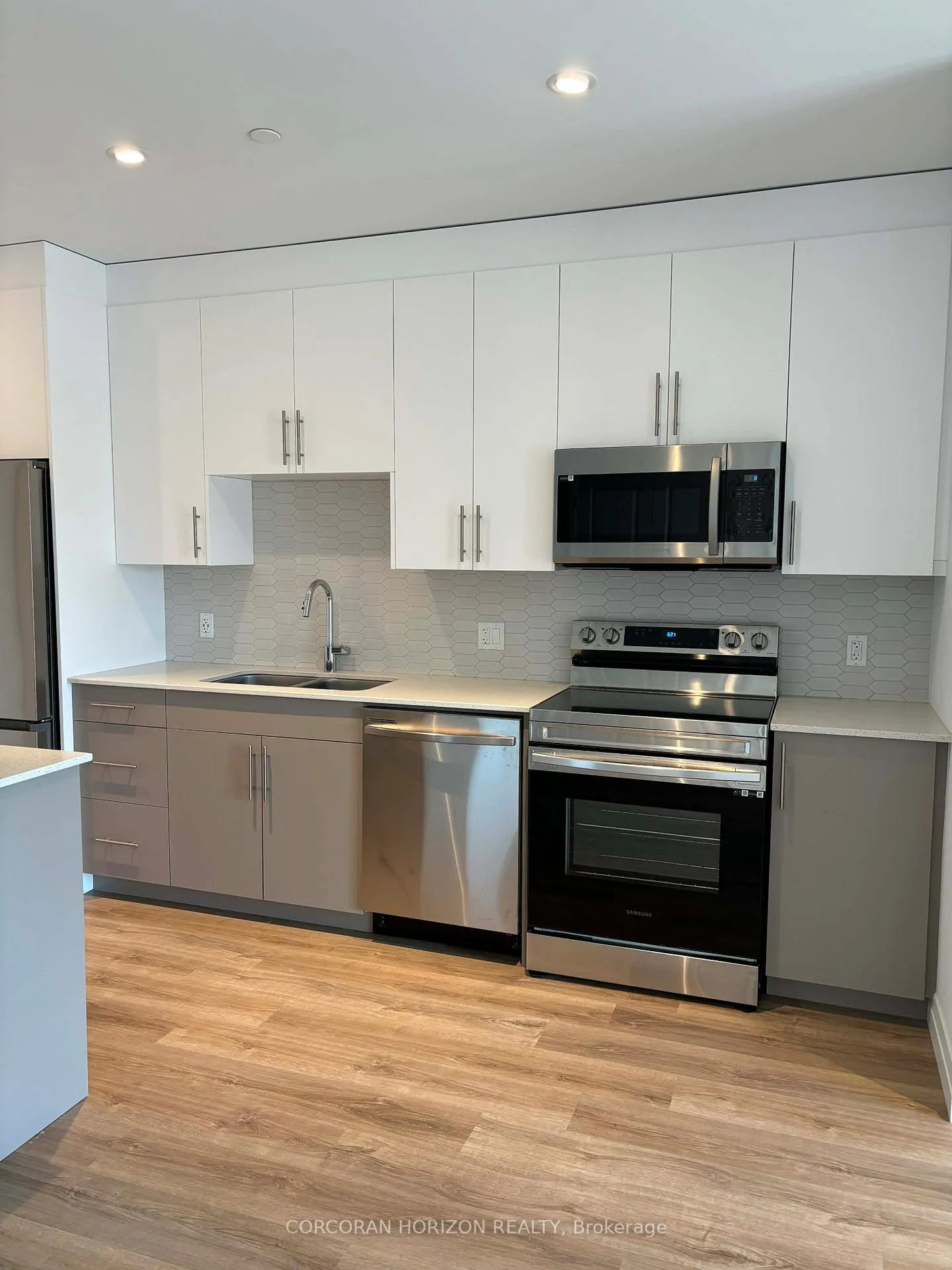 Photo 4 of Unit 304, 525 New Dundee Road, Kitchener — HOMEH