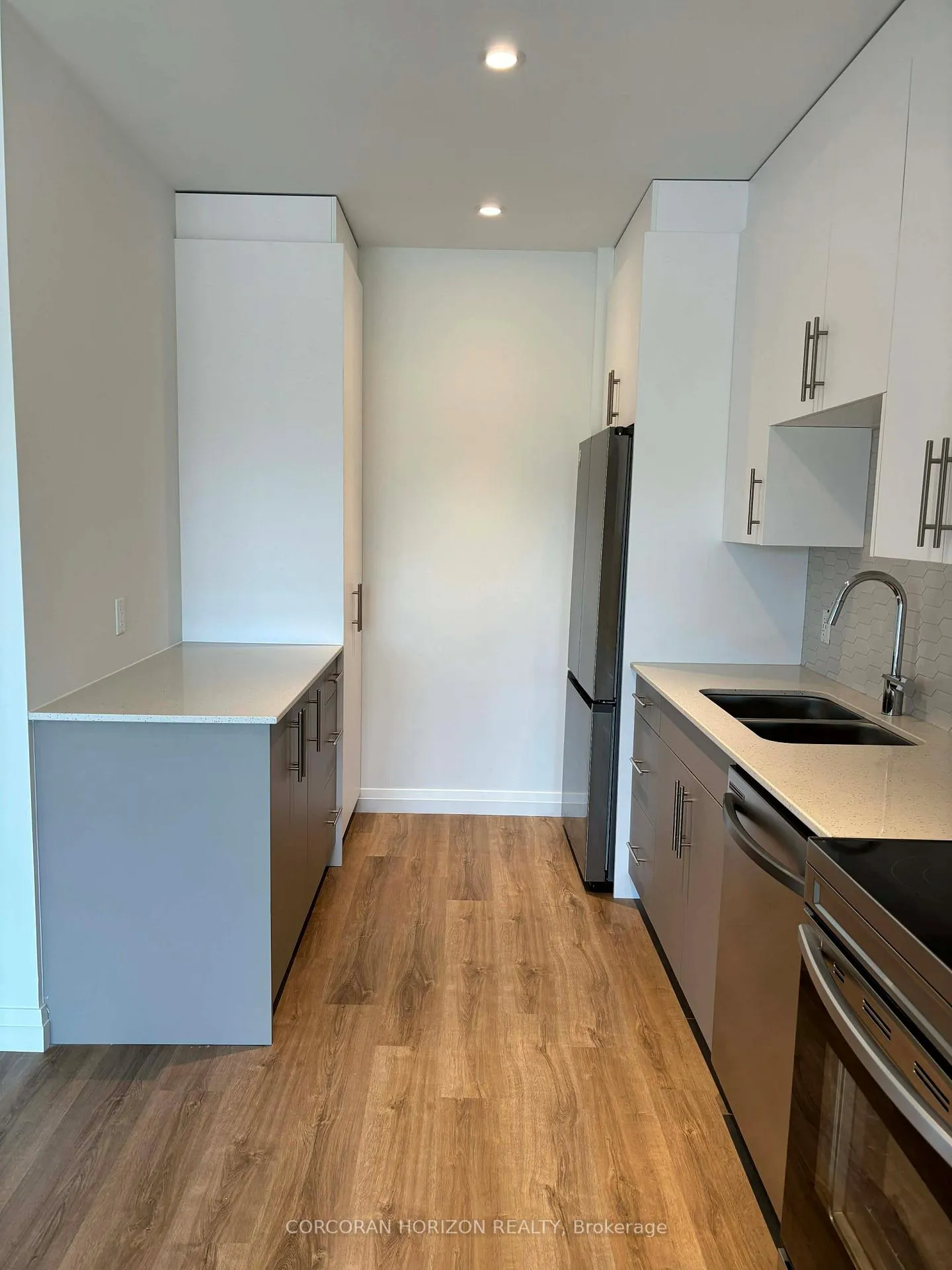 Photo 6 of Unit 304, 525 New Dundee Road, Kitchener — HOMEH
