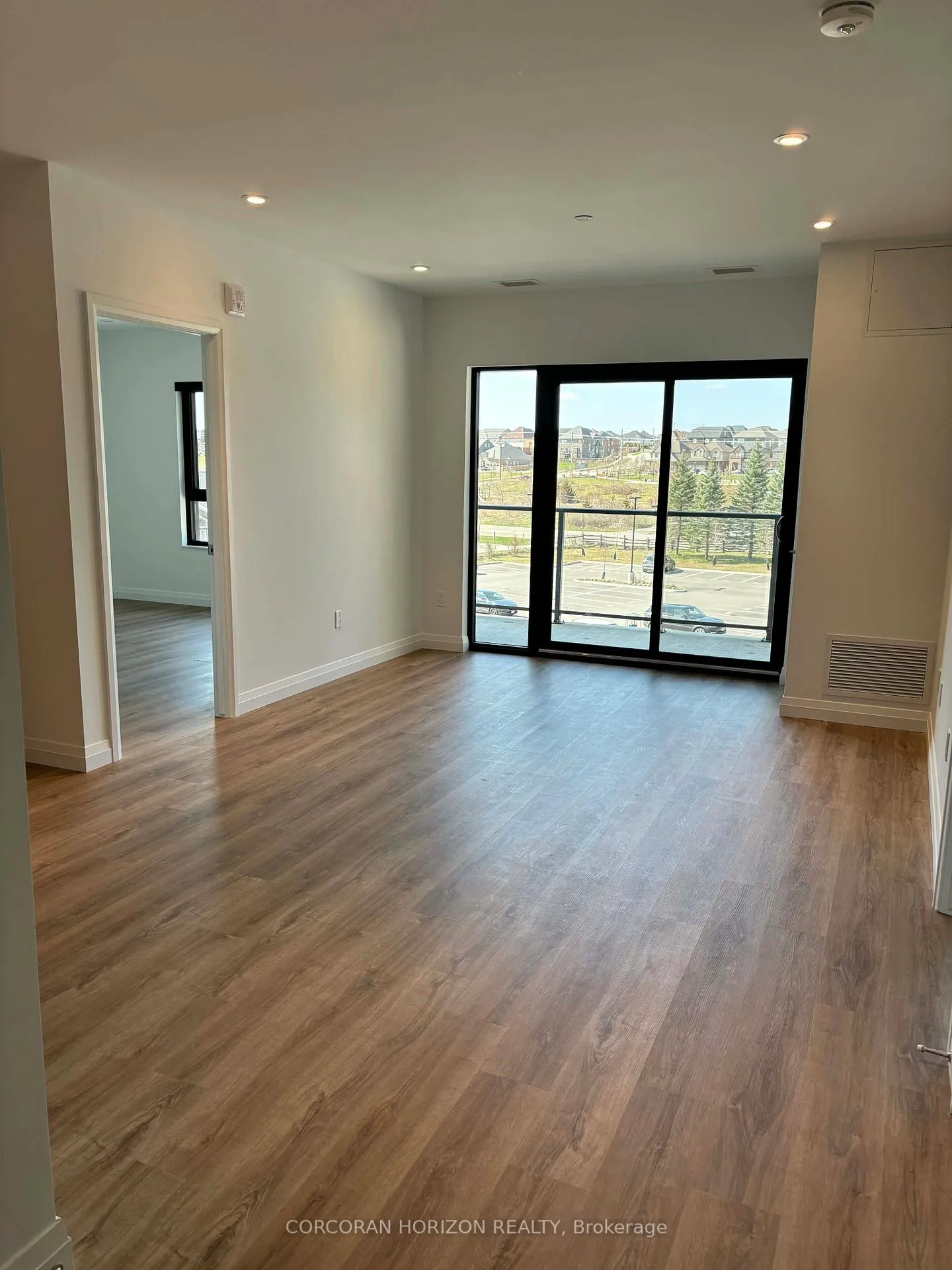 Photo 10 of Unit 304, 525 New Dundee Road, Kitchener — HOMEH