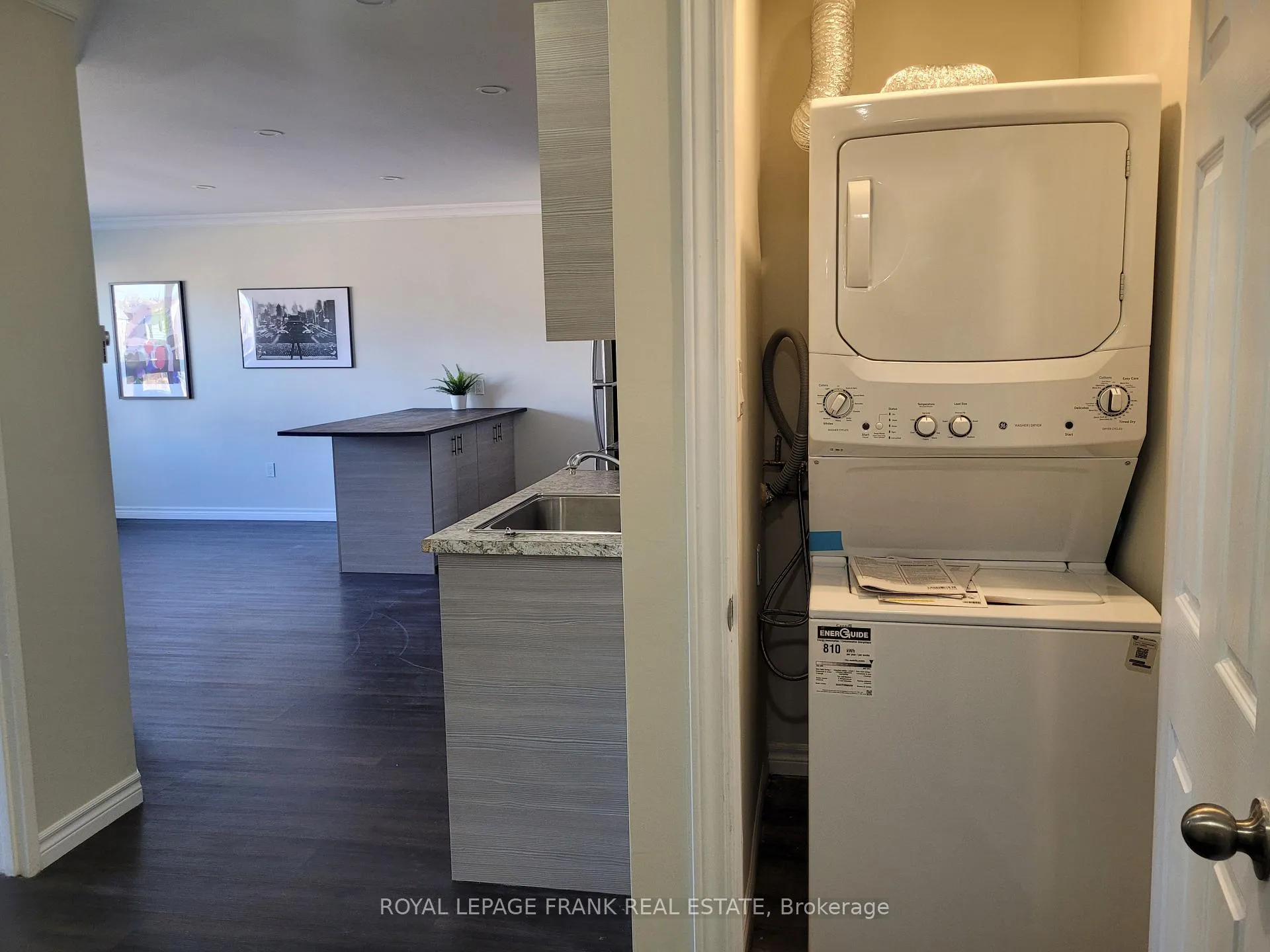 Photo 5 of Unit 8, 136 King Street, Clarington, Bowmanville — HOMEH