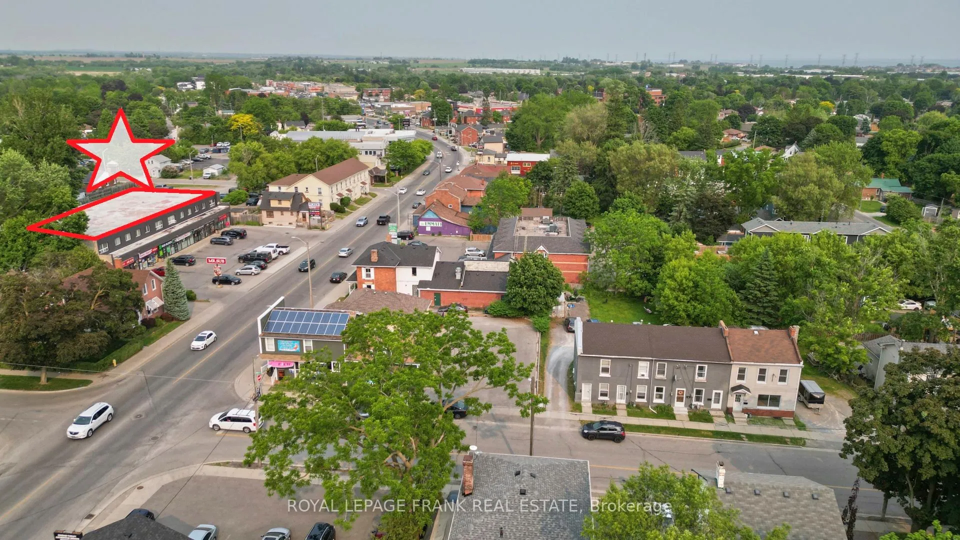 Photo 13 of Unit 8, 136 King Street, Clarington, Bowmanville — HOMEH
