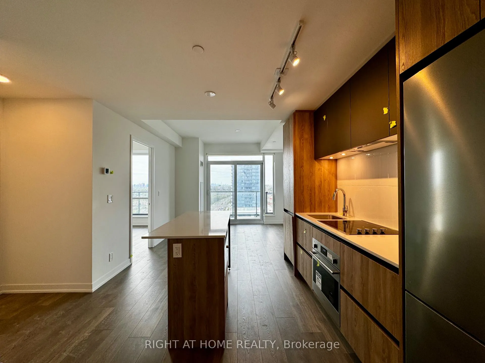 Photo 6 of Unit 2110, 7950 Bathurst Street, Vaughan, Beverley Glen — HOMEH