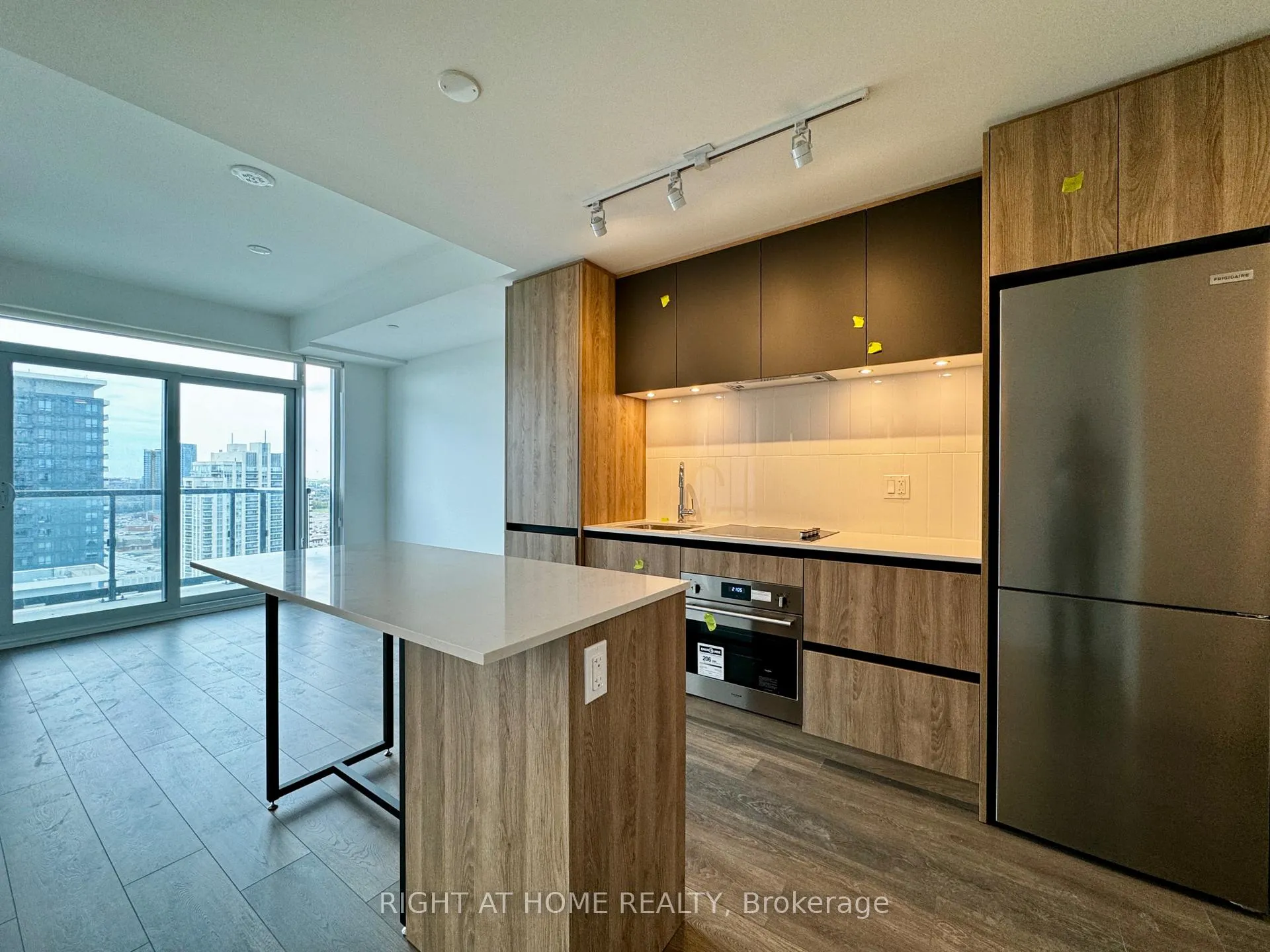 Photo 7 of Unit 2110, 7950 Bathurst Street, Vaughan, Beverley Glen — HOMEH