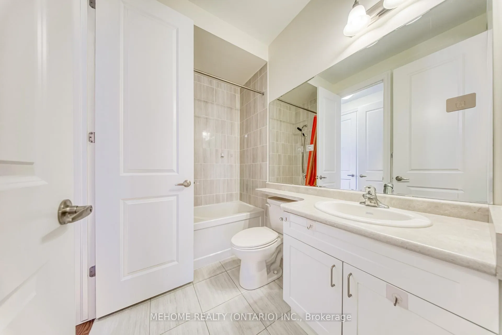 Photo 28 of 51 Bridgepointe Court, Aurora, Rural Aurora — HOMEH