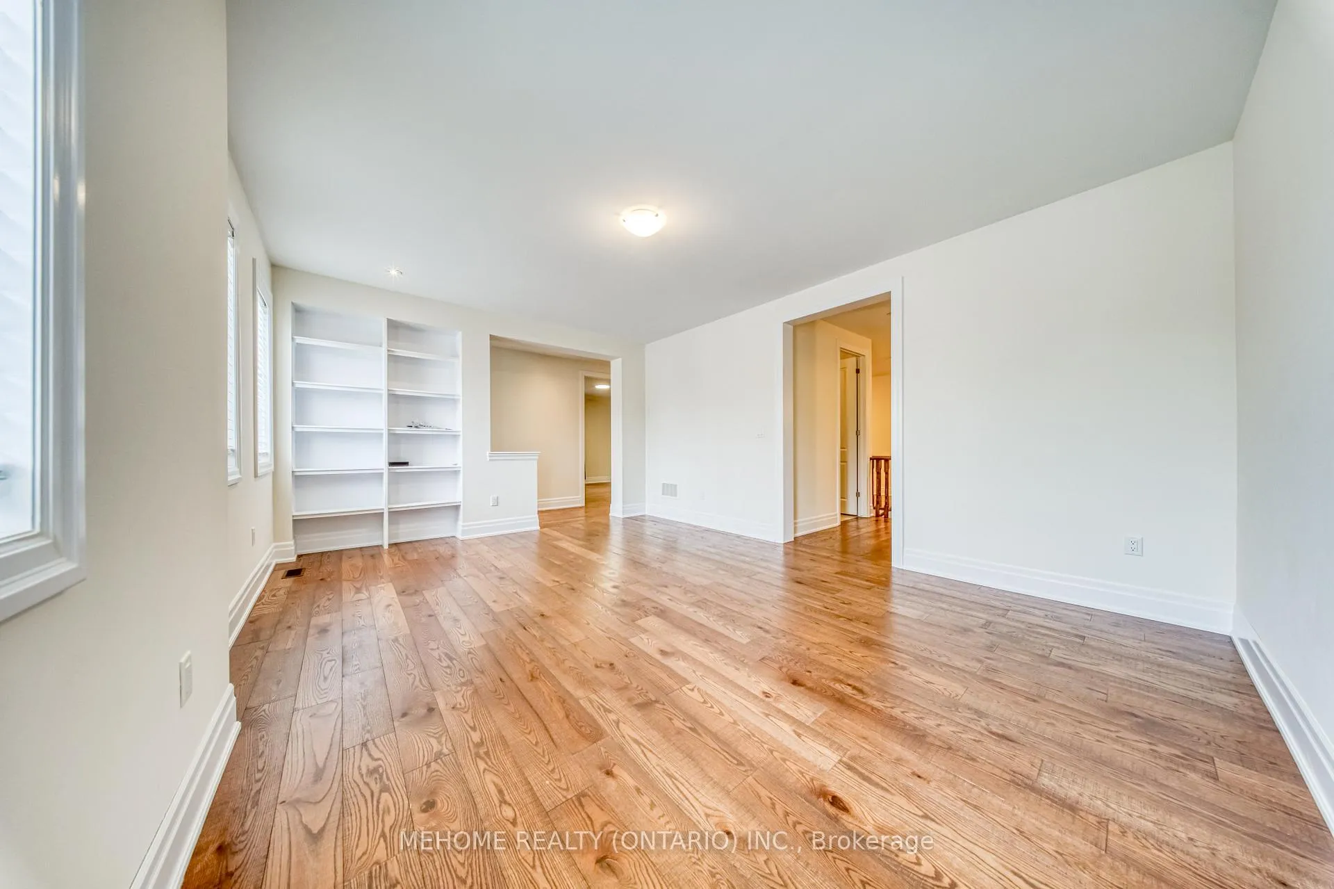 Photo 30 of 51 Bridgepointe Court, Aurora, Rural Aurora — HOMEH