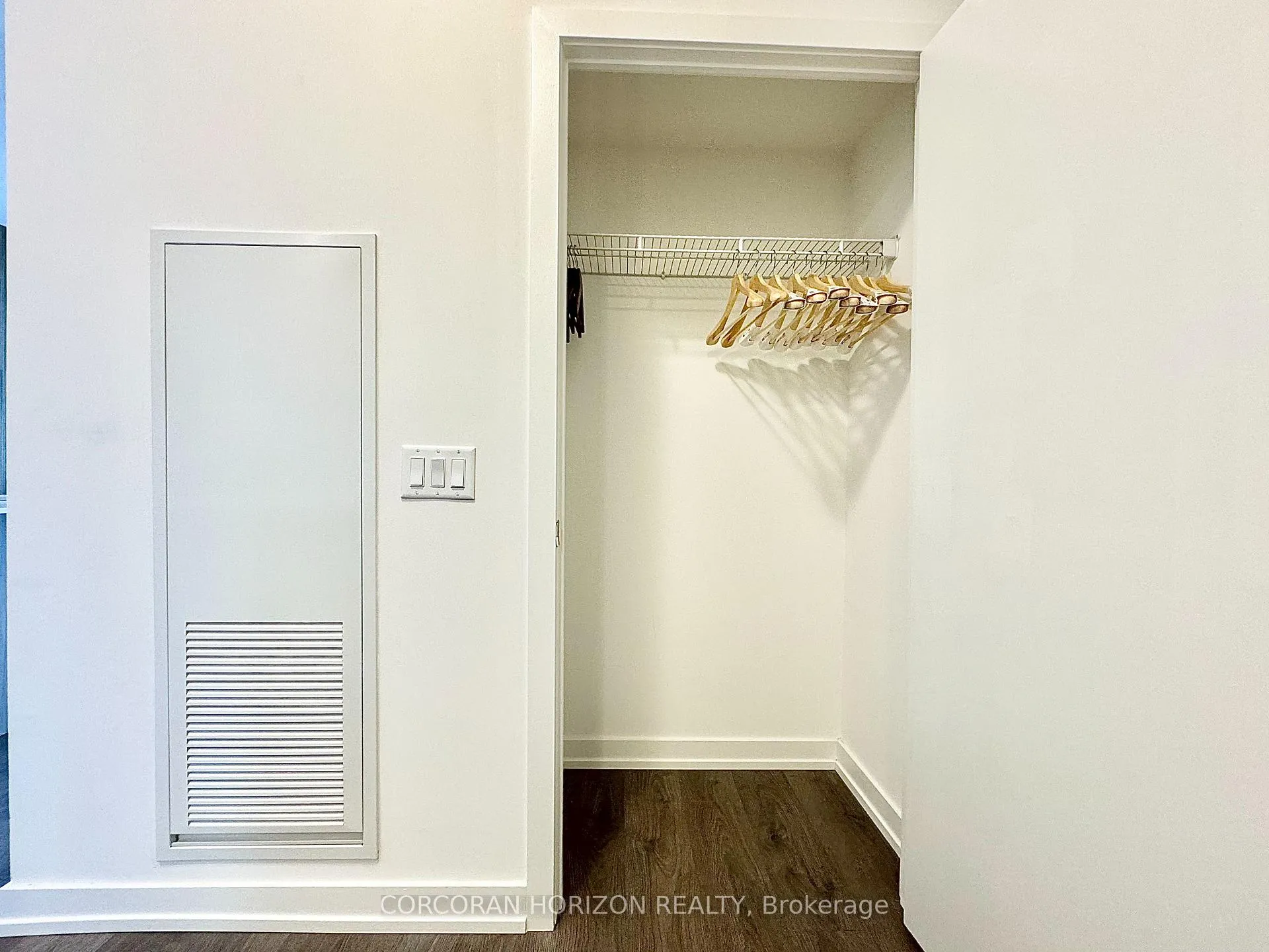 Photo 8 of Unit 1301, 55 Duke Street W, Kitchener — HOMEH