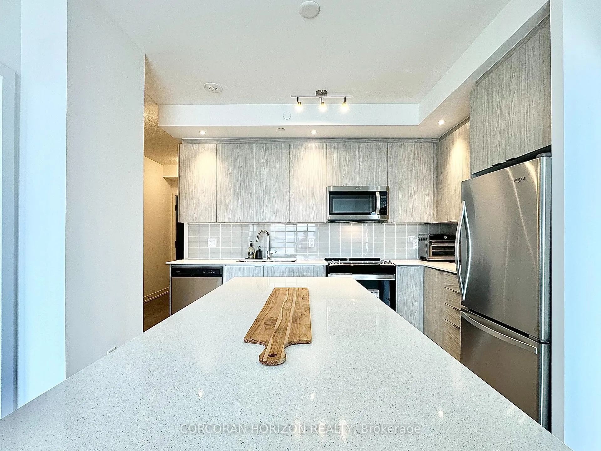 Photo 9 of Unit 1301, 55 Duke Street W, Kitchener — HOMEH