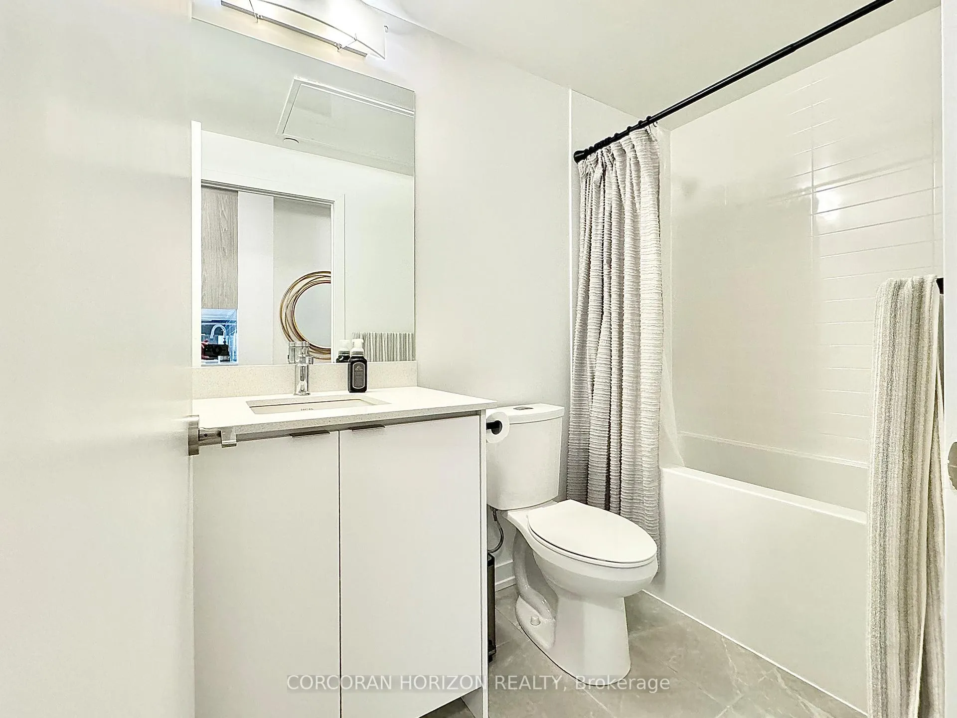 Photo 24 of Unit 1301, 55 Duke Street W, Kitchener — HOMEH