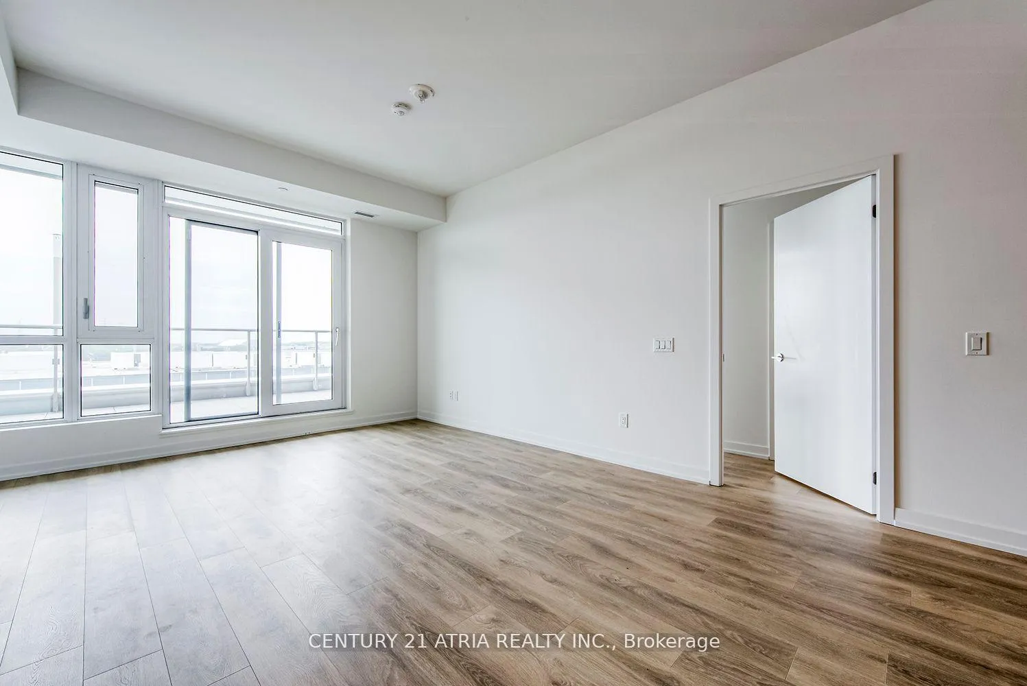 Photo 8 of Unit 705, 150 Logan Avenue, Toronto, South Riverdale — HOMEH