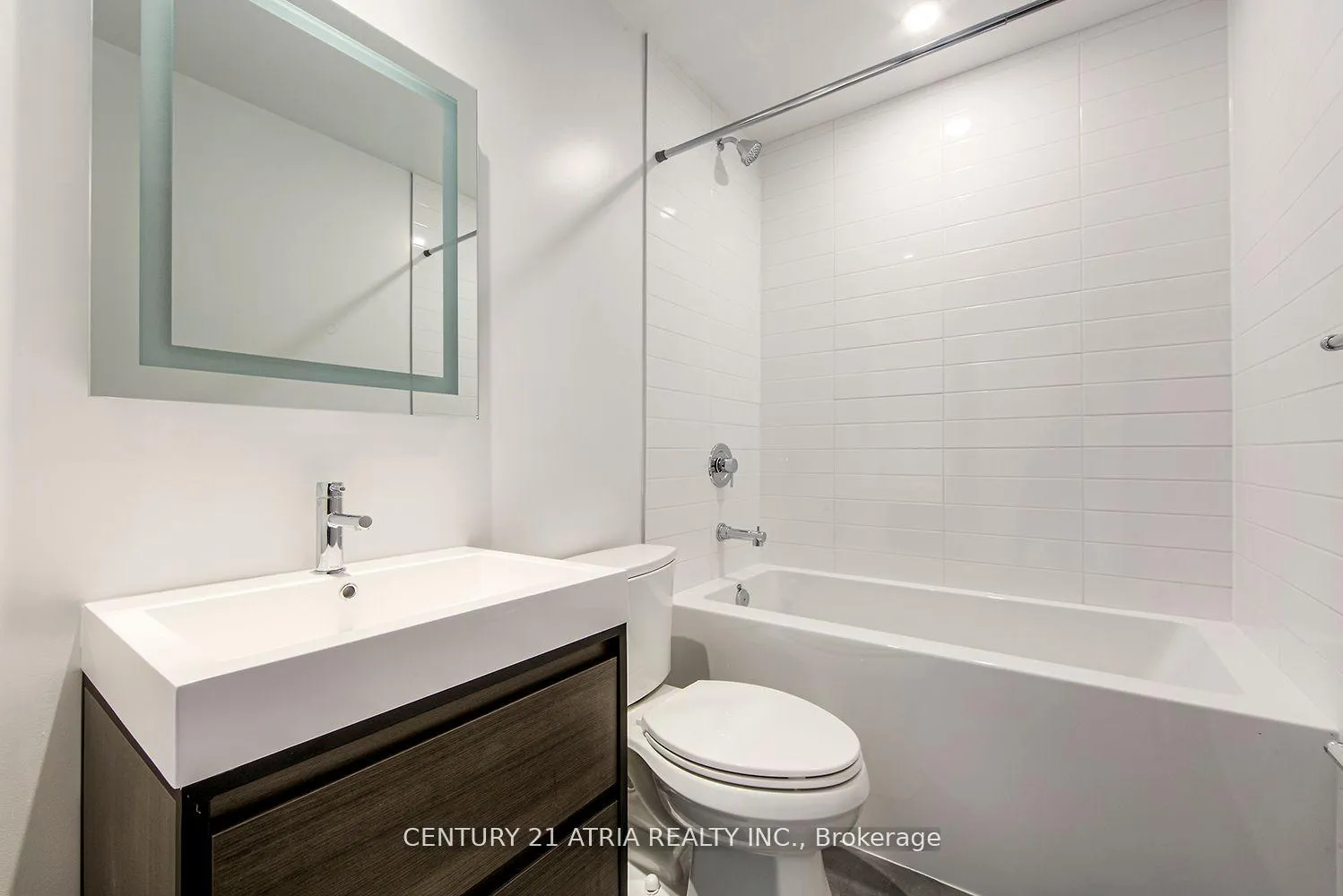 Photo 11 of Unit 705, 150 Logan Avenue, Toronto, South Riverdale — HOMEH
