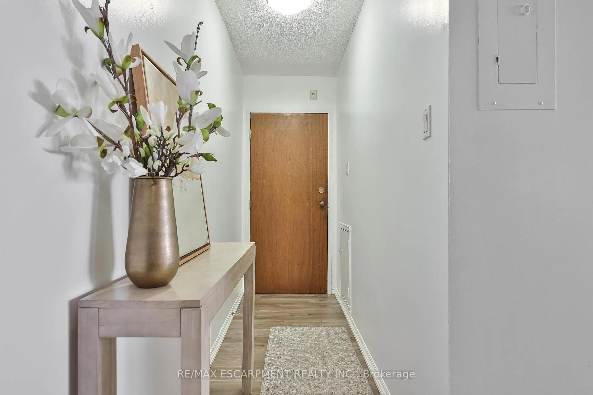 Photo 2 of Unit 1706, 375 King Street N, Kitchener — HOMEH