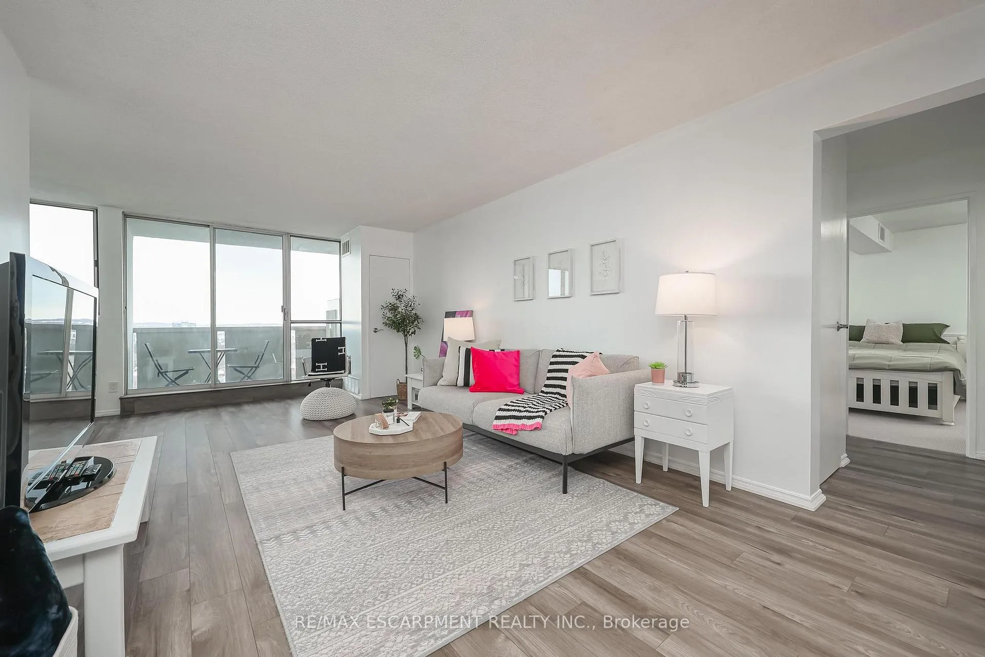 Photo 3 of Unit 1706, 375 King Street N, Kitchener — HOMEH