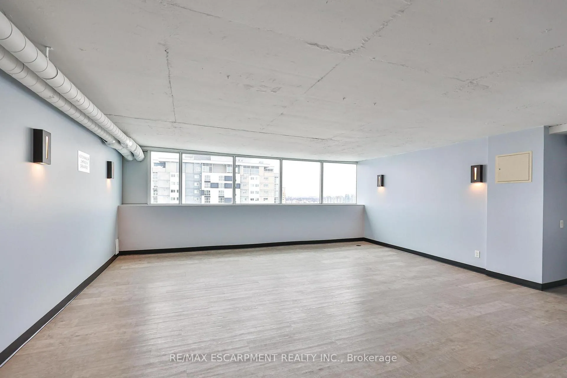 Photo 24 of Unit 1706, 375 King Street N, Kitchener — HOMEH