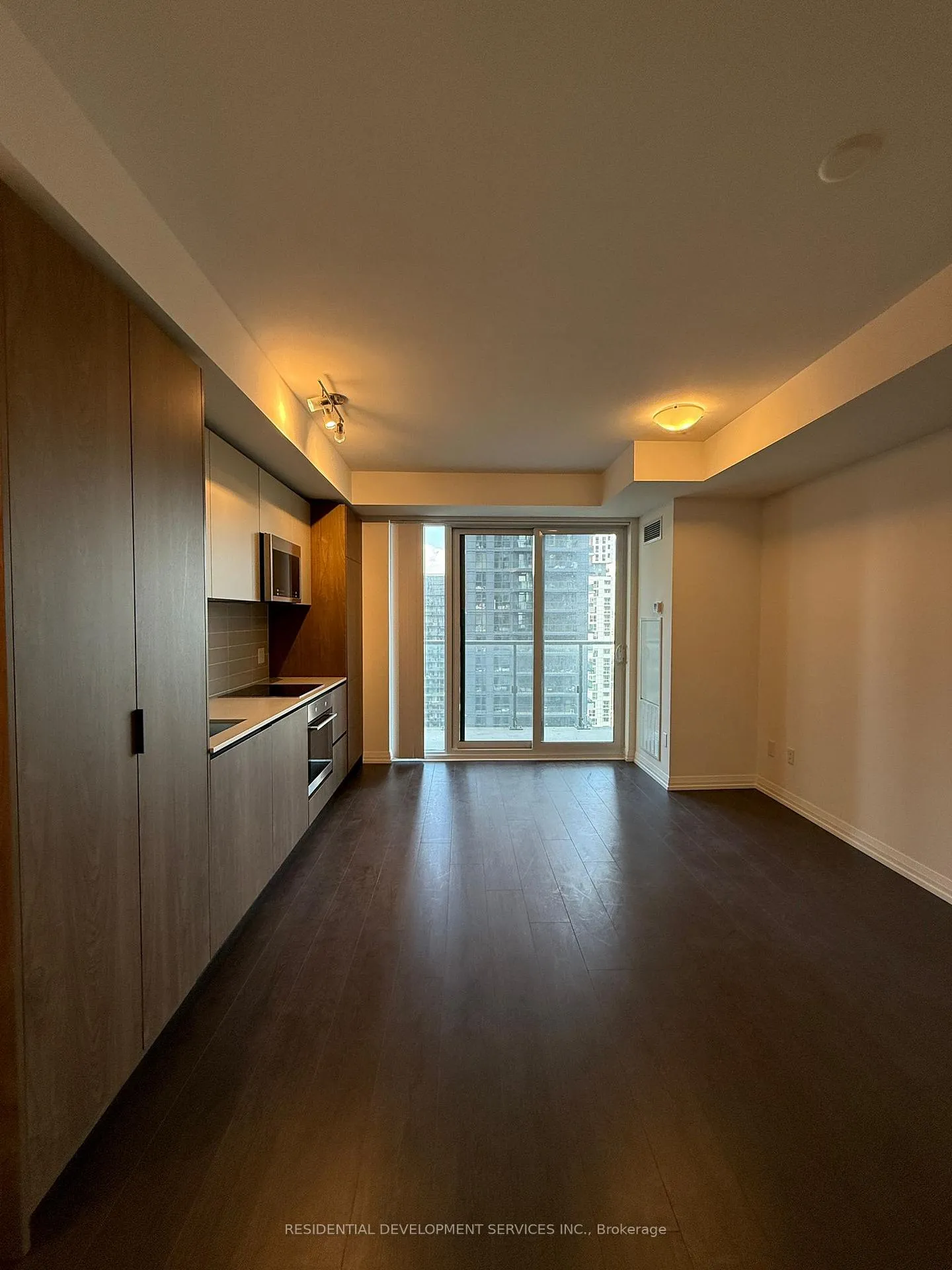 Photo 3 of Unit 3027, 28 Widmer Street, Toronto, Waterfront Communities — HOMEH