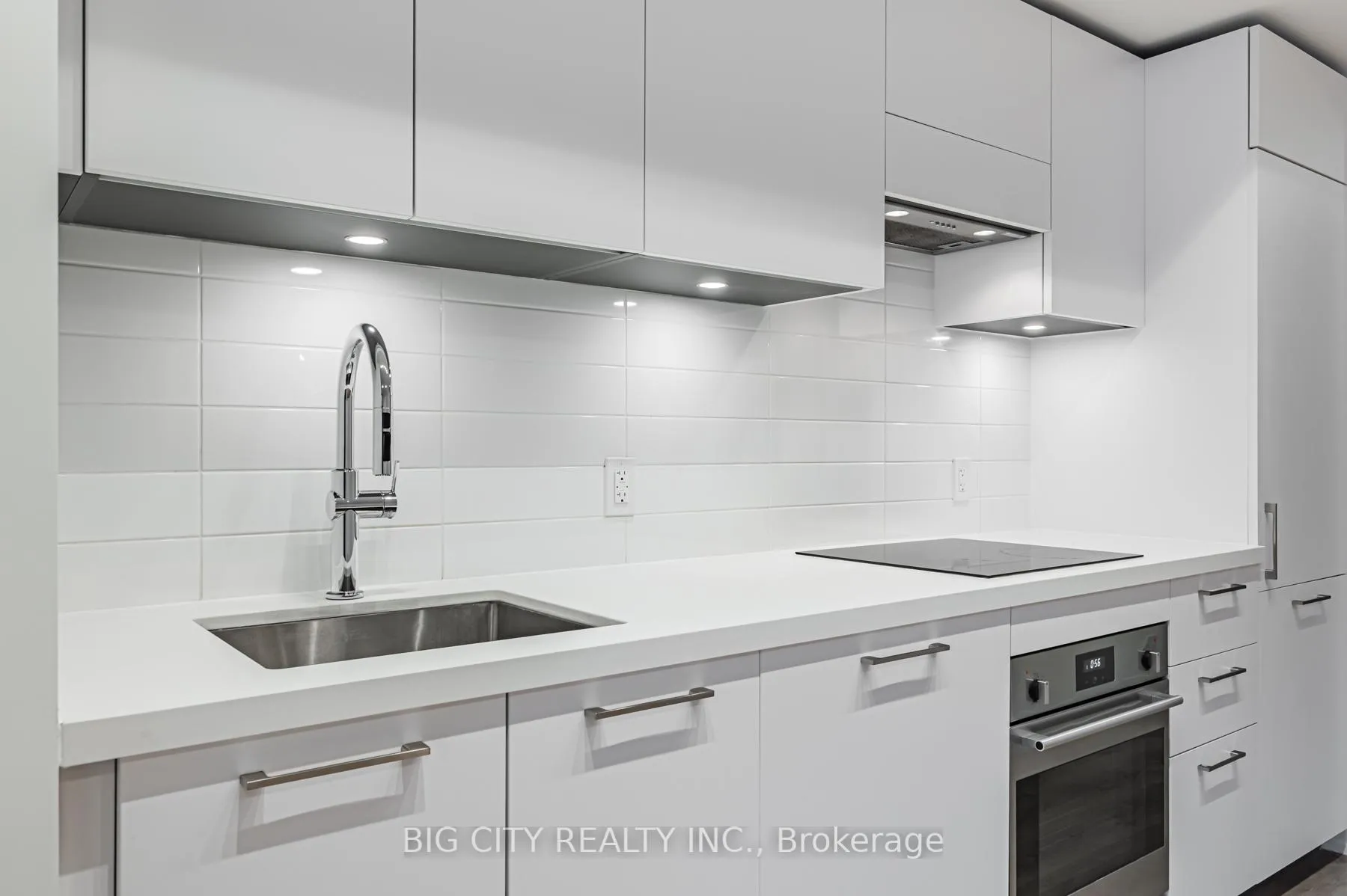 Photo 9 of Unit 1401, 36 Brentcliffe Road, Toronto, Thorncliffe Park — HOMEH