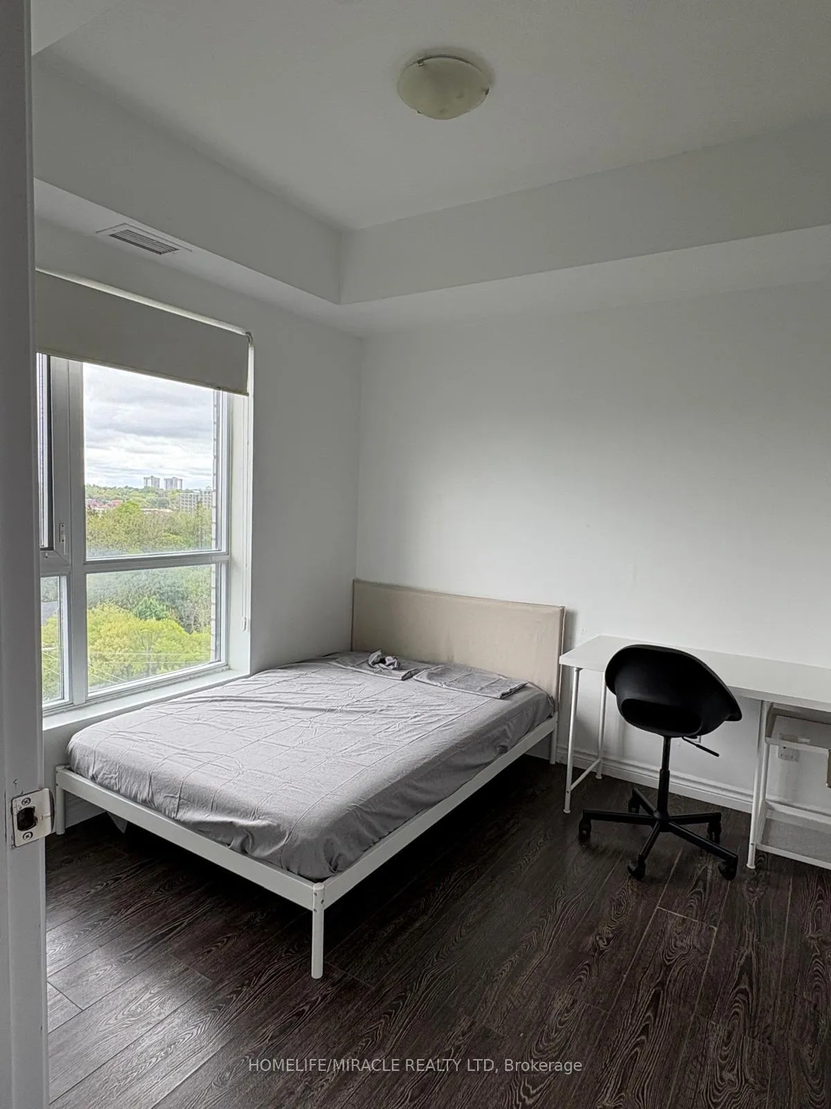 Photo 8 of Unit 903, 158 King Street N, Waterloo — HOMEH