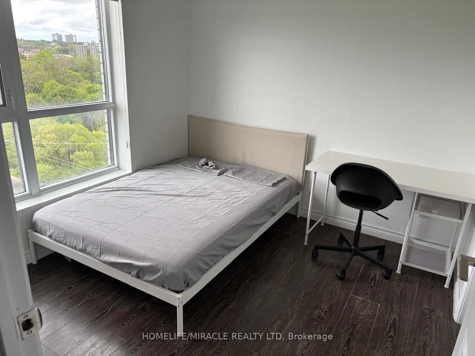 Photo 10 of Unit 903, 158 King Street N, Waterloo — HOMEH
