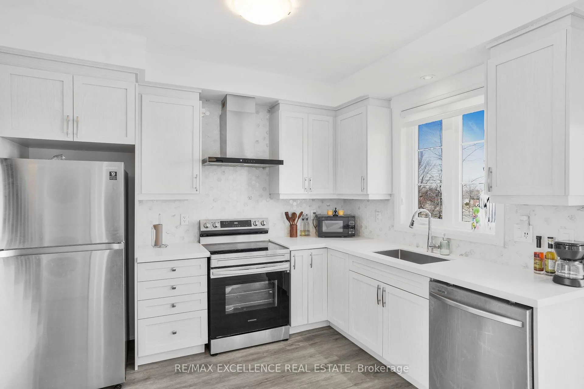 Photo 6 of Unit 8, 575 Woodward Ave, Hamilton, Parkview — HOMEH