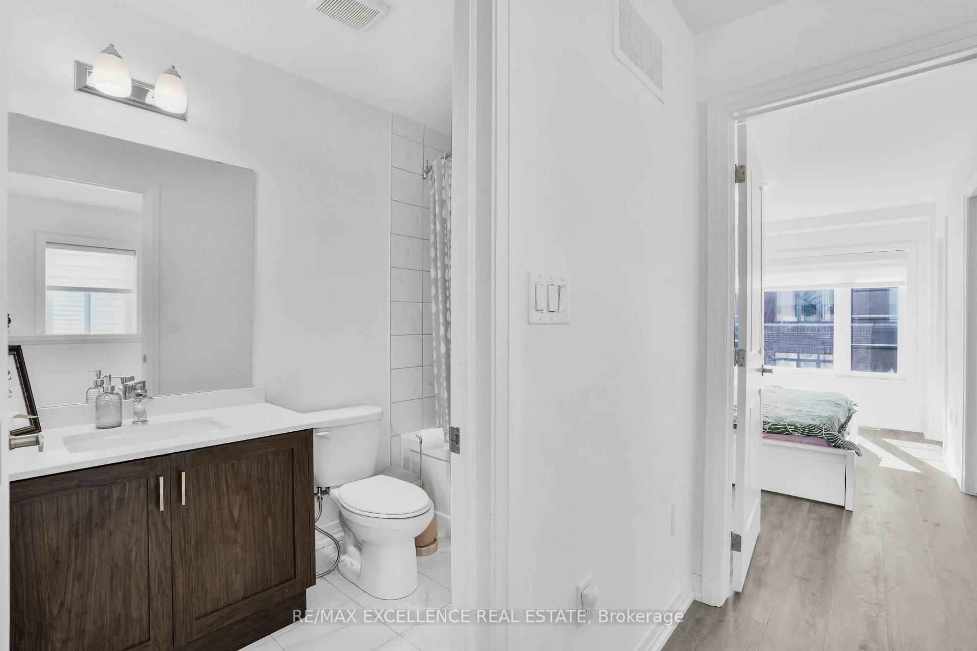 Photo 10 of Unit 8, 575 Woodward Ave, Hamilton, Parkview — HOMEH
