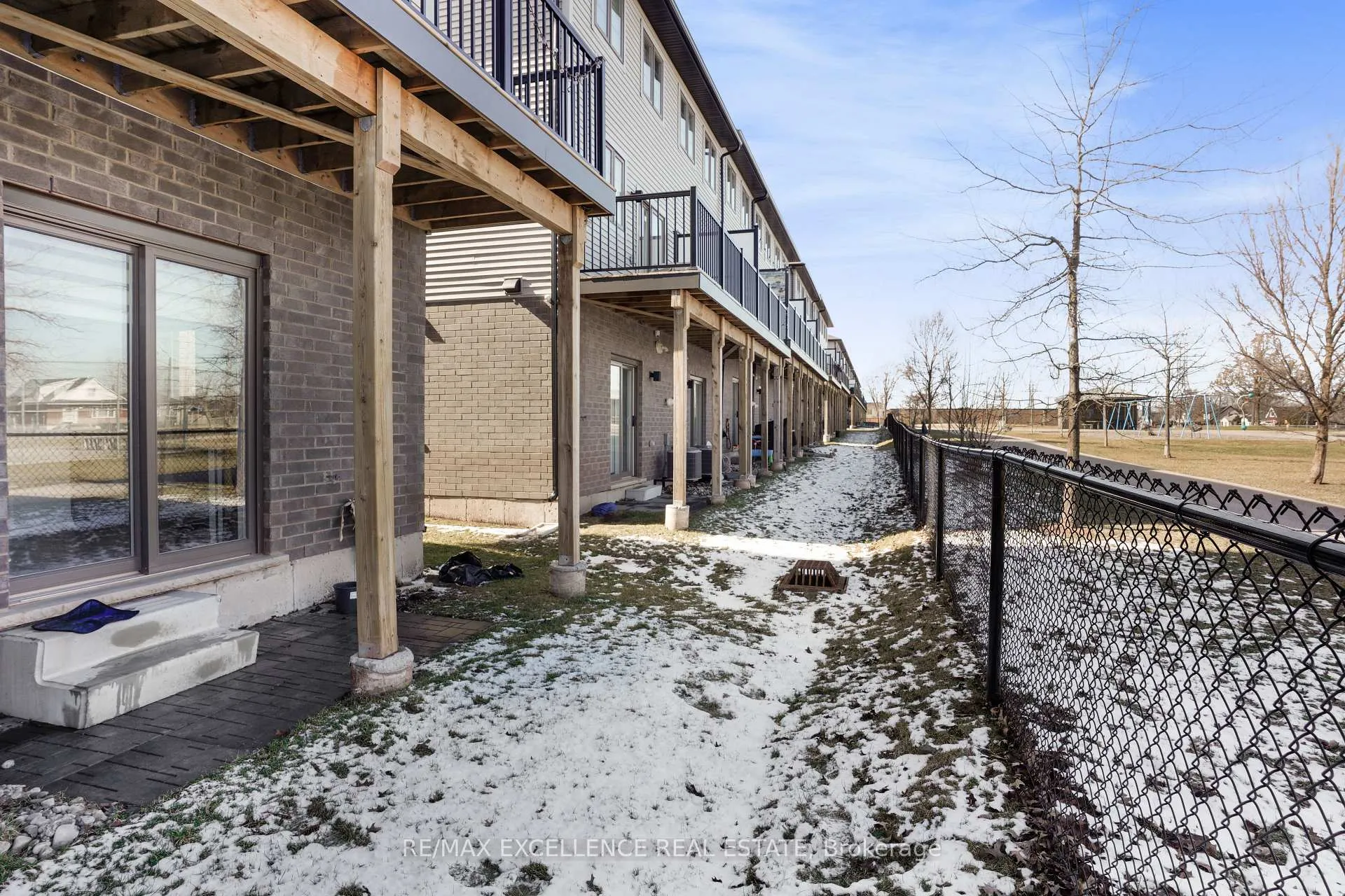 Photo 19 of Unit 8, 575 Woodward Ave, Hamilton, Parkview — HOMEH