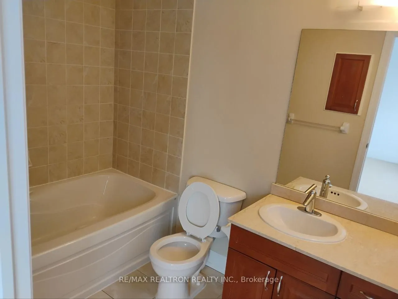 Photo 19 of 51 Beverley Glen Boulevard, Vaughan, Beverley Glen — HOMEH