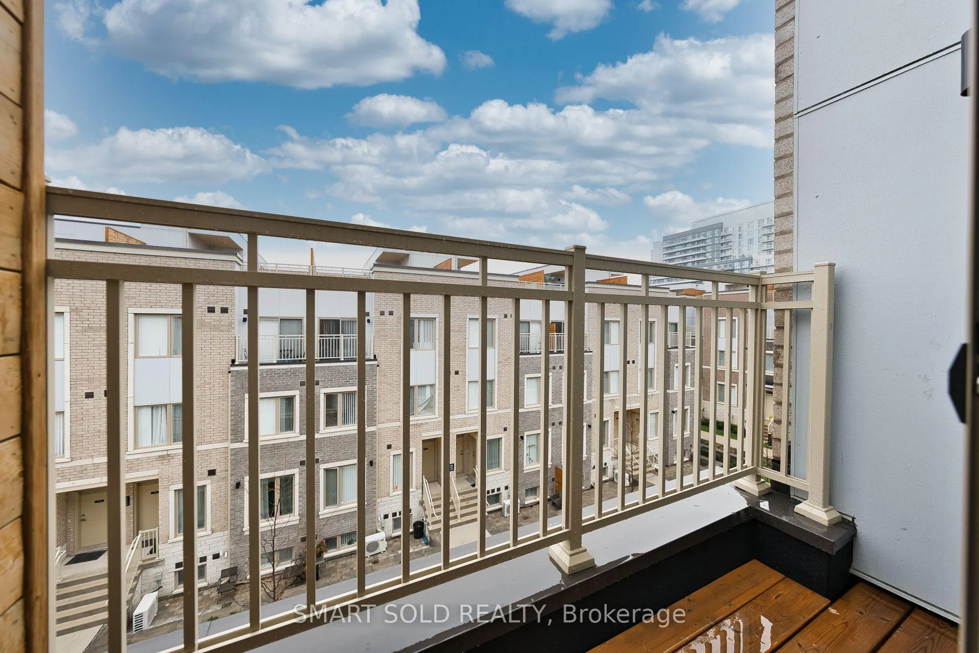Photo 23 of Unit 239, 121 Honeycrisp Crescent, Vaughan, Vaughan Corporate Centre — HOMEH