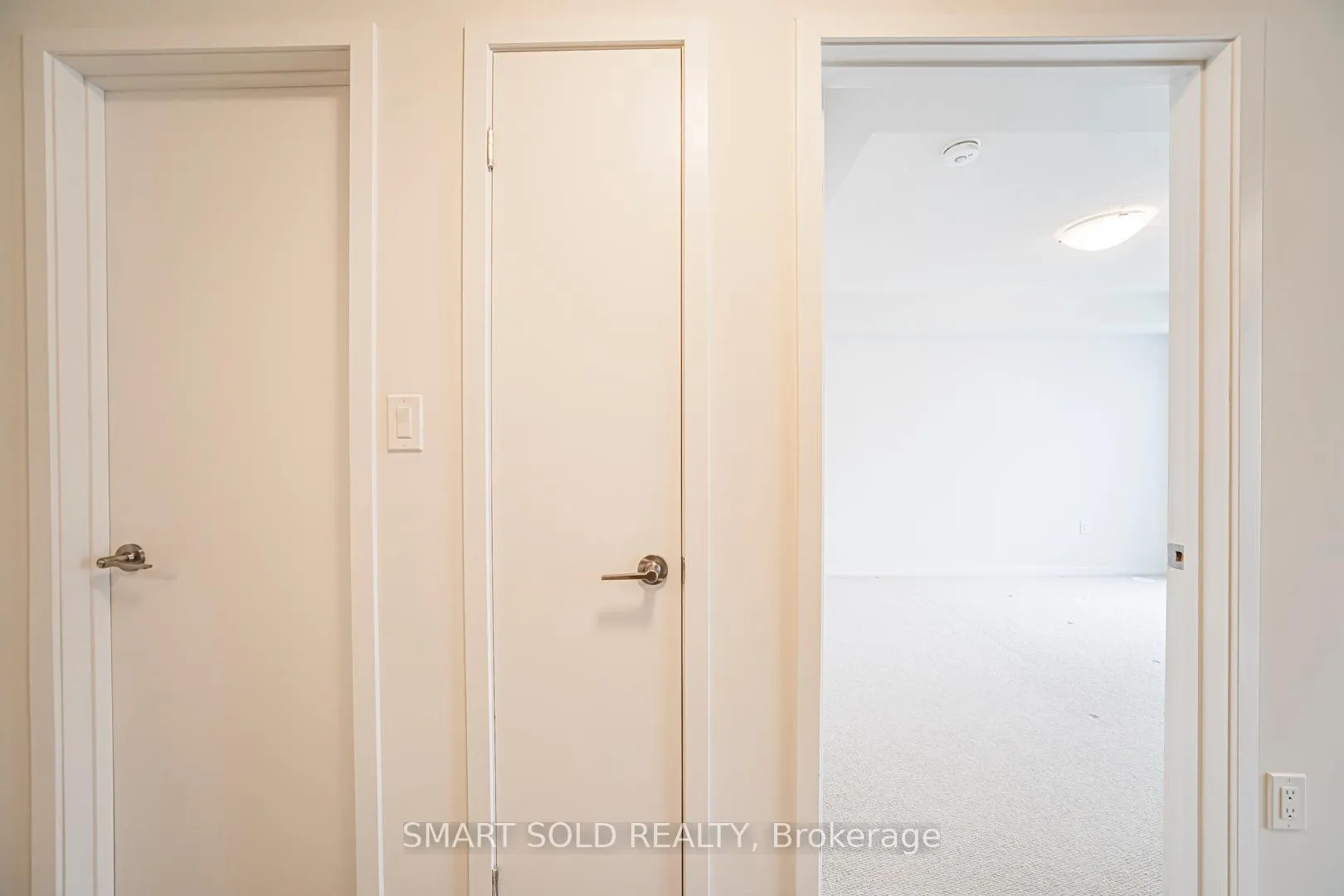 Photo 32 of Unit 239, 121 Honeycrisp Crescent, Vaughan, Vaughan Corporate Centre — HOMEH