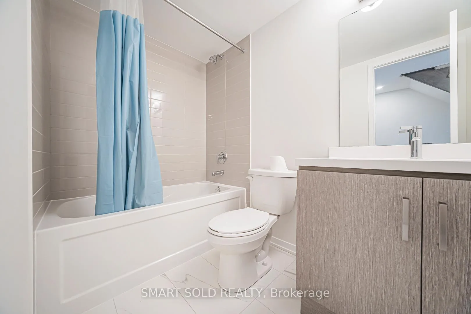 Photo 34 of Unit 239, 121 Honeycrisp Crescent, Vaughan, Vaughan Corporate Centre — HOMEH