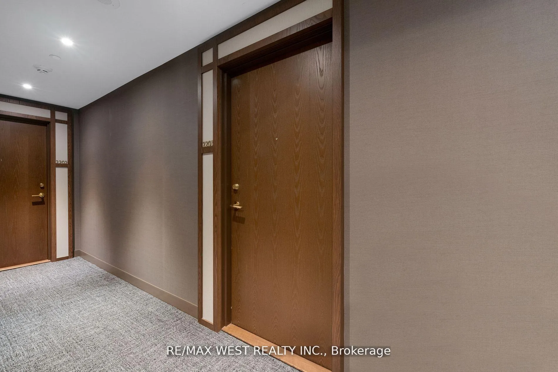 Photo 4 of Unit 2203, 7890 Jane Street, Vaughan, Vaughan Corporate Centre — HOMEH