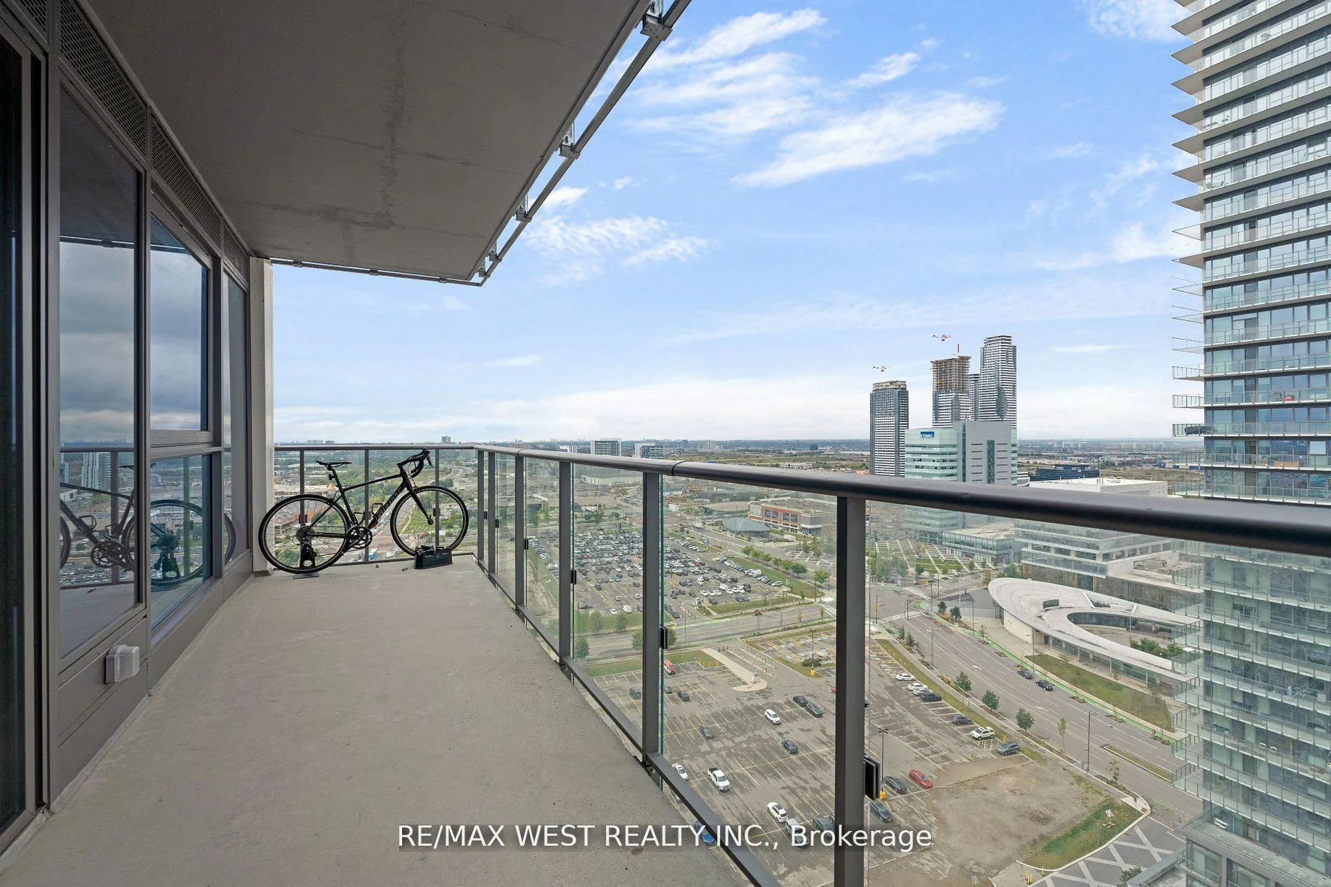 Photo 14 of Unit 2203, 7890 Jane Street, Vaughan, Vaughan Corporate Centre — HOMEH