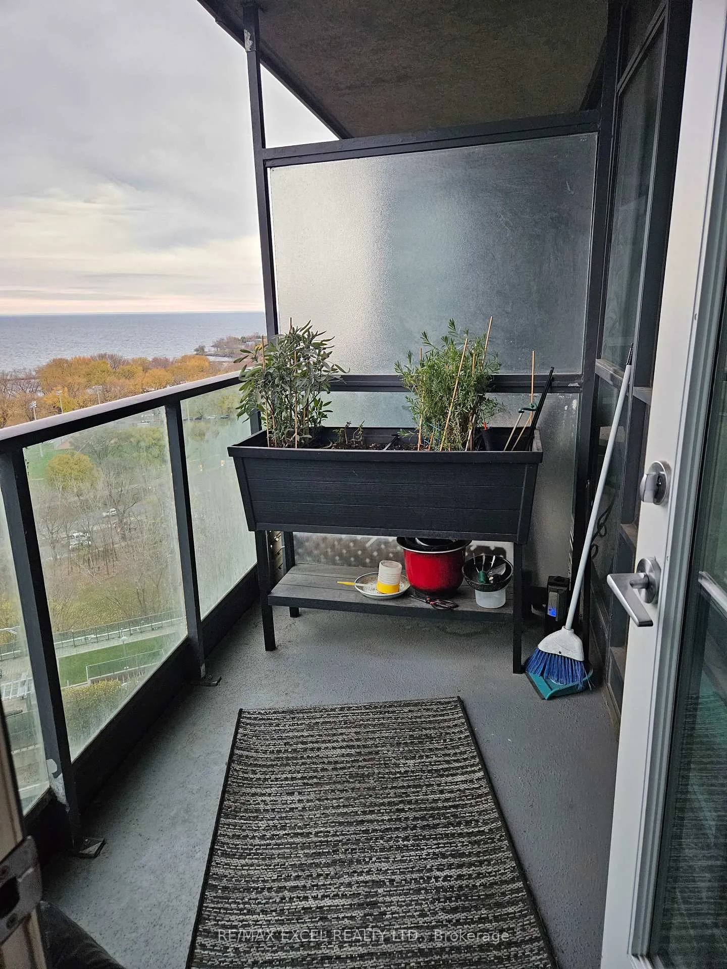 Photo 13 of Unit 1812, 231 Fort York Boulevard, Toronto, Niagara — HOMEH