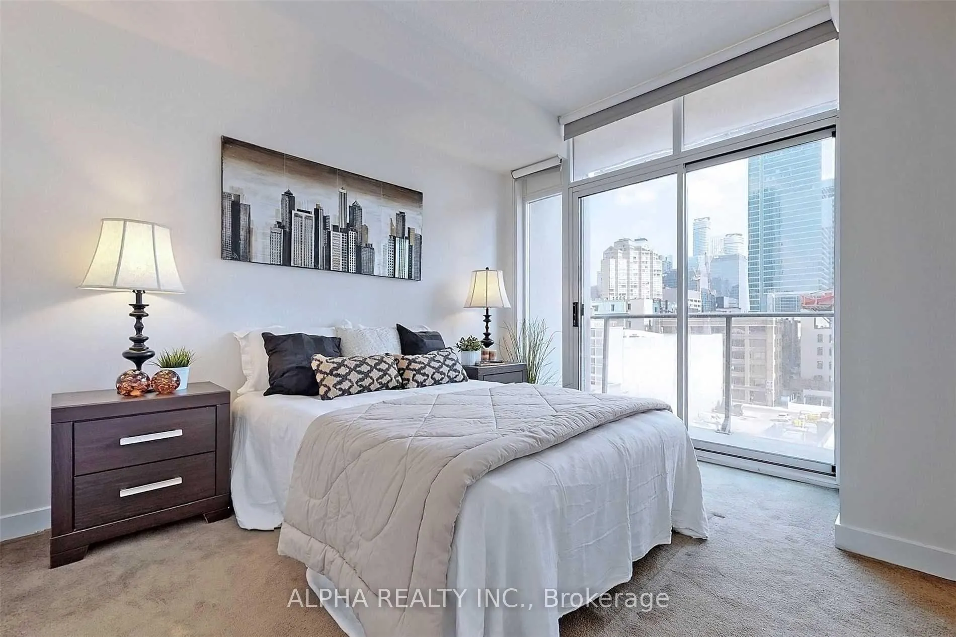 Photo 10 of Unit 731, 21 Nelson Street, Toronto, Waterfront Communities — HOMEH