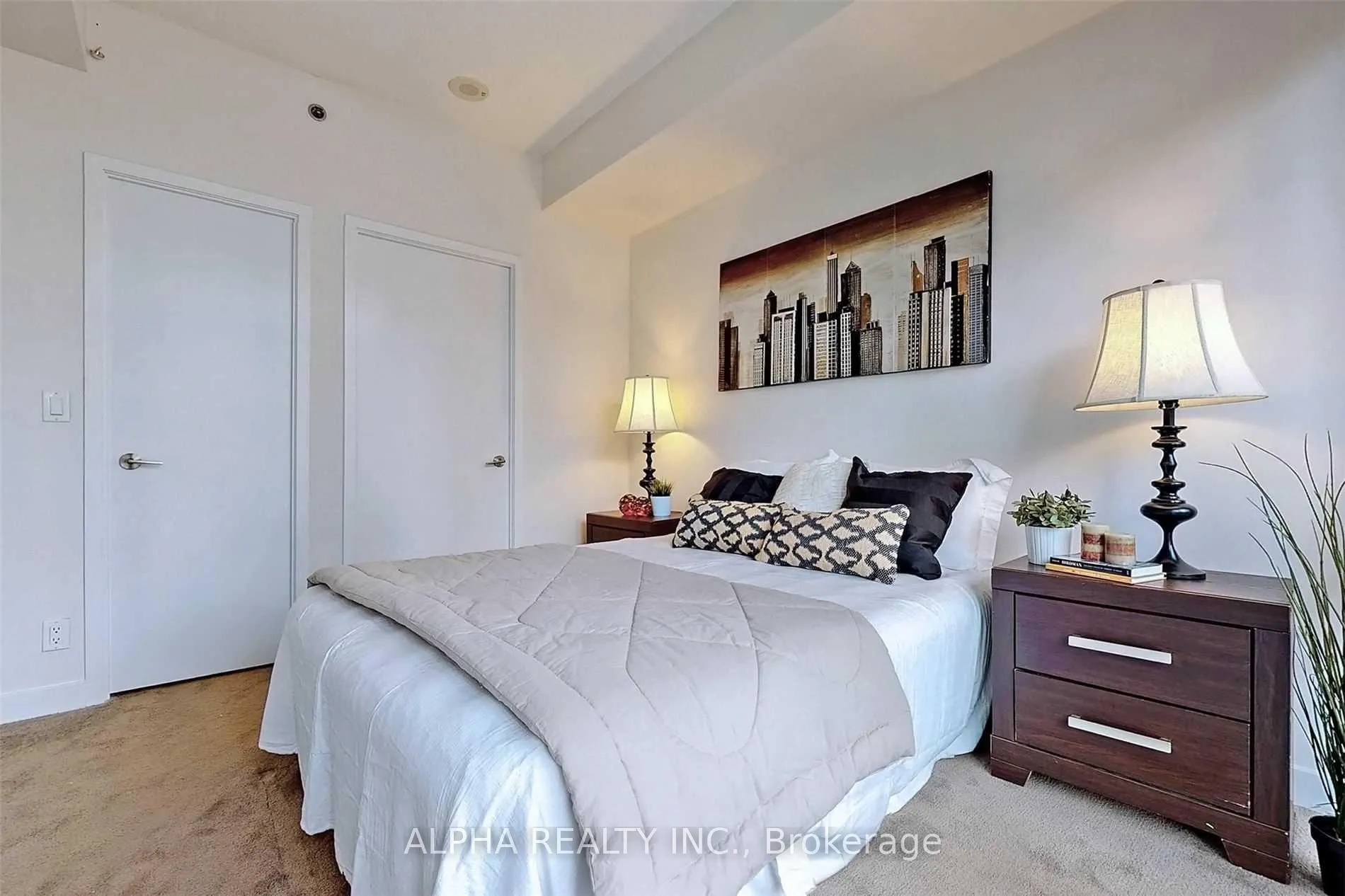 Photo 11 of Unit 731, 21 Nelson Street, Toronto, Waterfront Communities — HOMEH