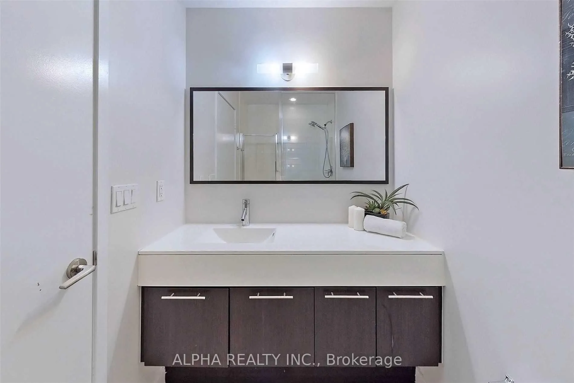 Photo 15 of Unit 731, 21 Nelson Street, Toronto, Waterfront Communities — HOMEH