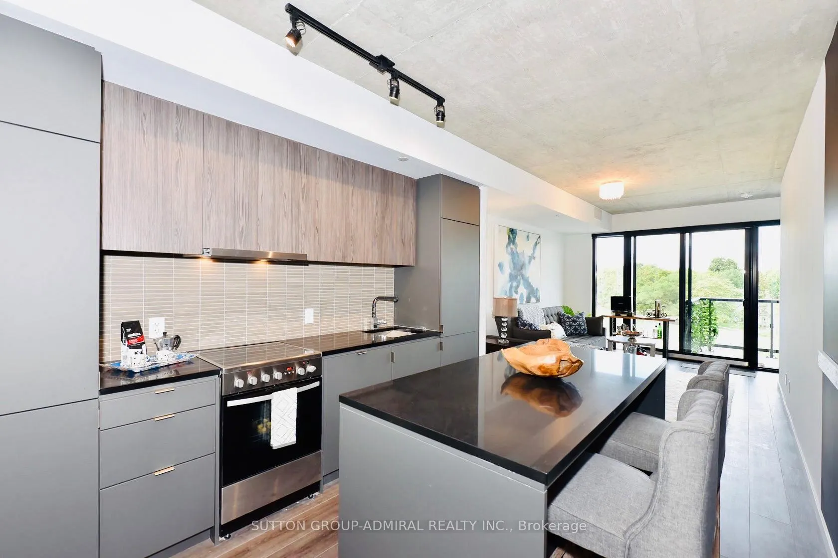 Photo 32 of Unit 404, 7 Smith Crescent, Etobicoke, Stonegate-Queensway — HOMEH