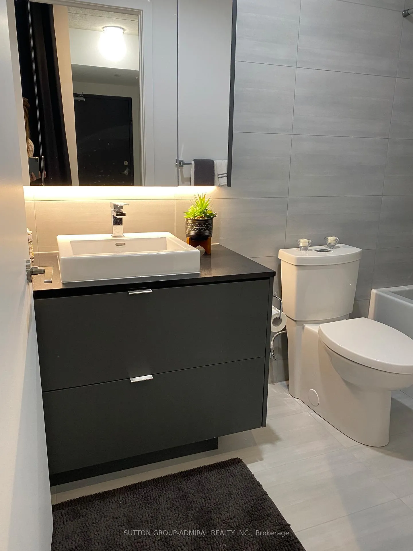 Photo 36 of Unit 404, 7 Smith Crescent, Etobicoke, Stonegate-Queensway — HOMEH