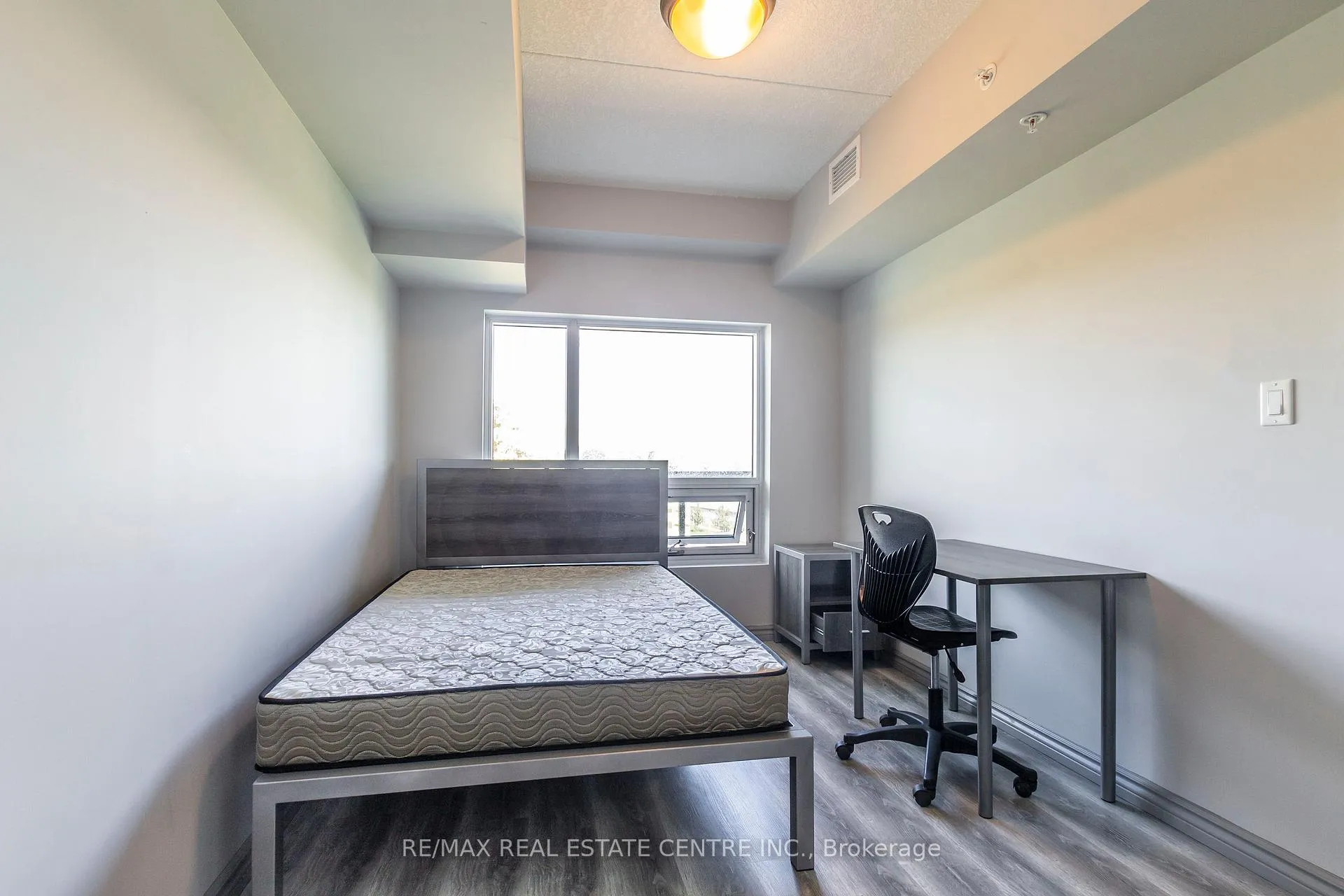 Photo 12 of Unit G409, 275 Larch Street, Waterloo, Lakeshore Village — HOMEH