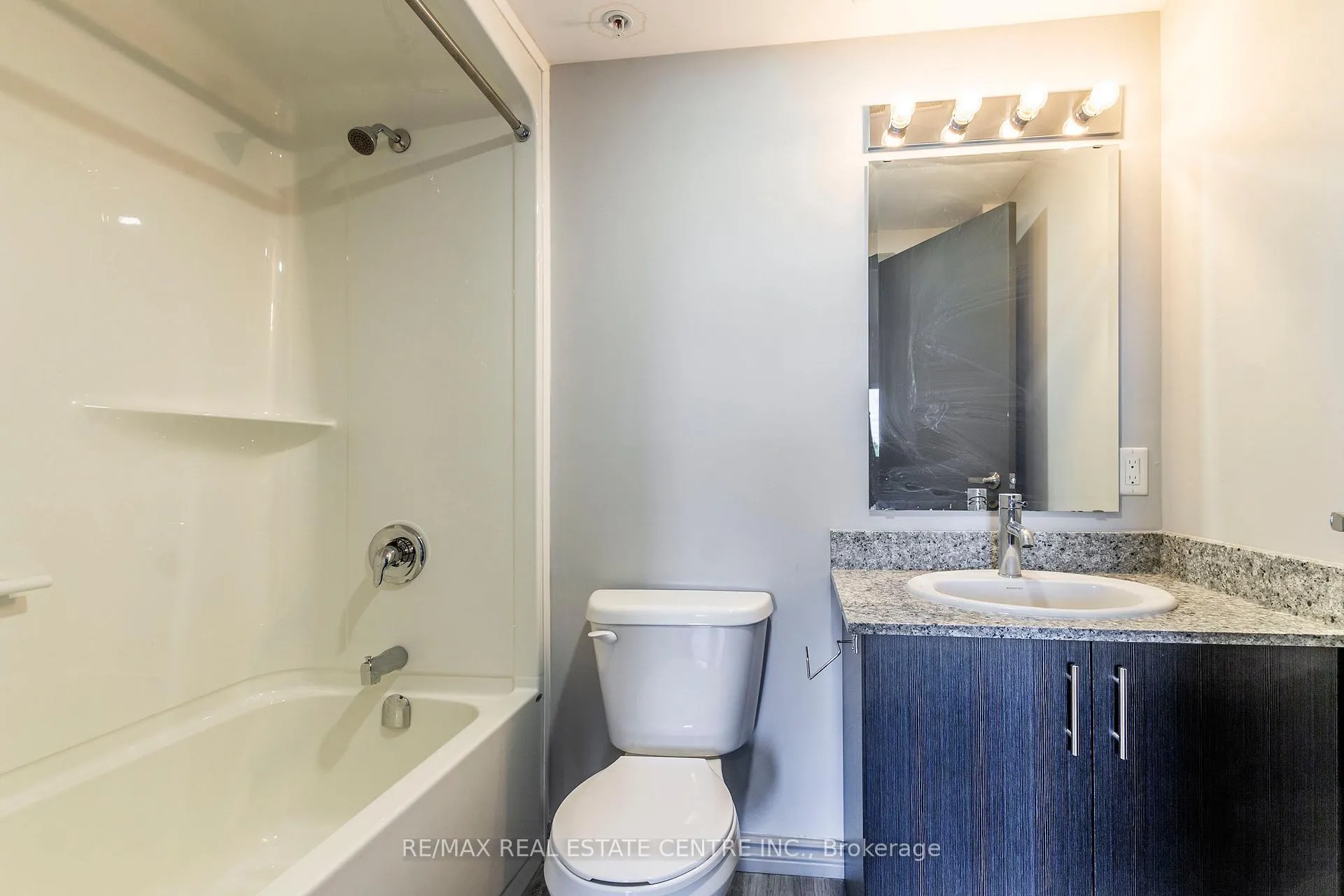 Photo 15 of Unit G409, 275 Larch Street, Waterloo, Lakeshore Village — HOMEH