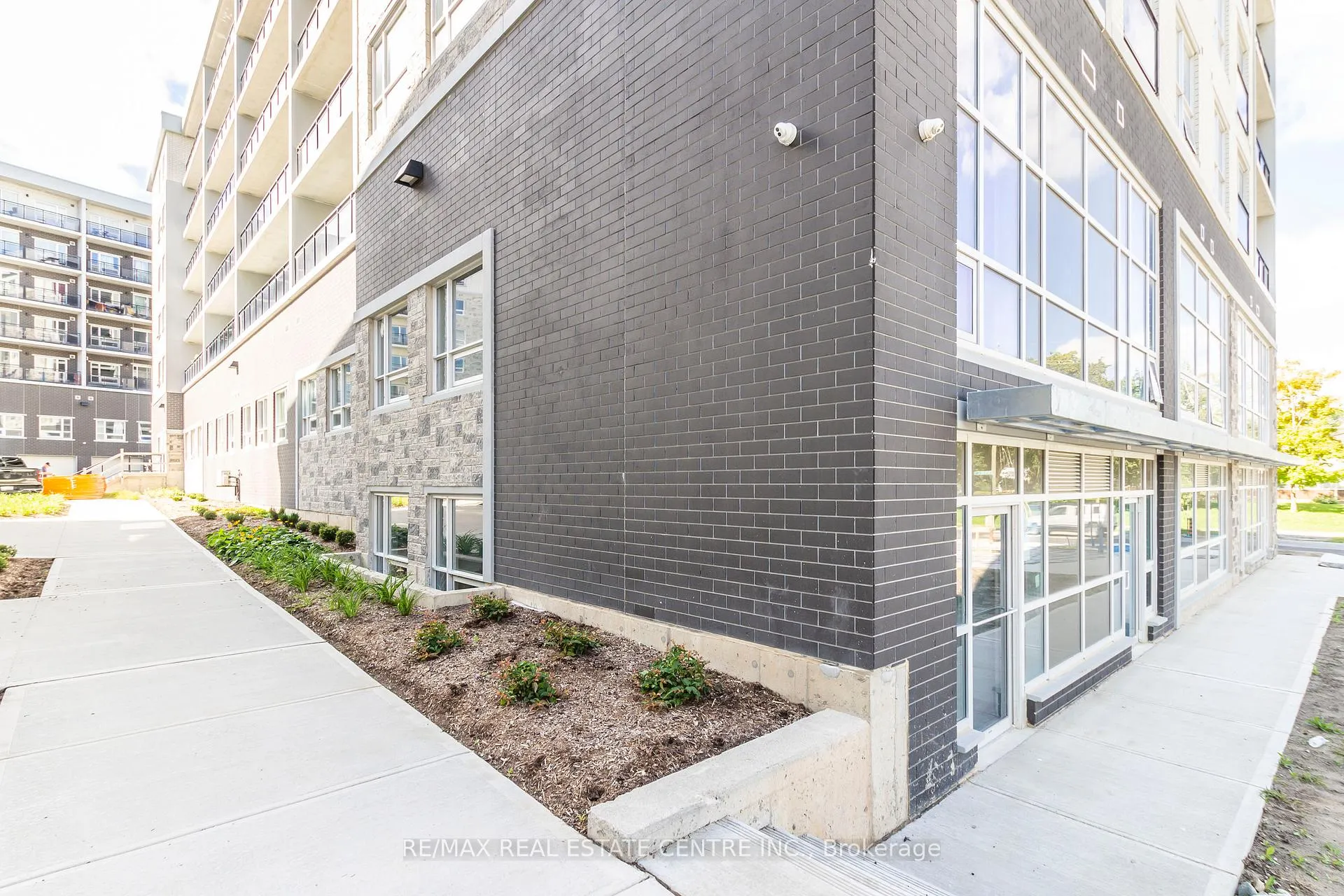 Photo 25 of Unit G409, 275 Larch Street, Waterloo, Lakeshore Village — HOMEH