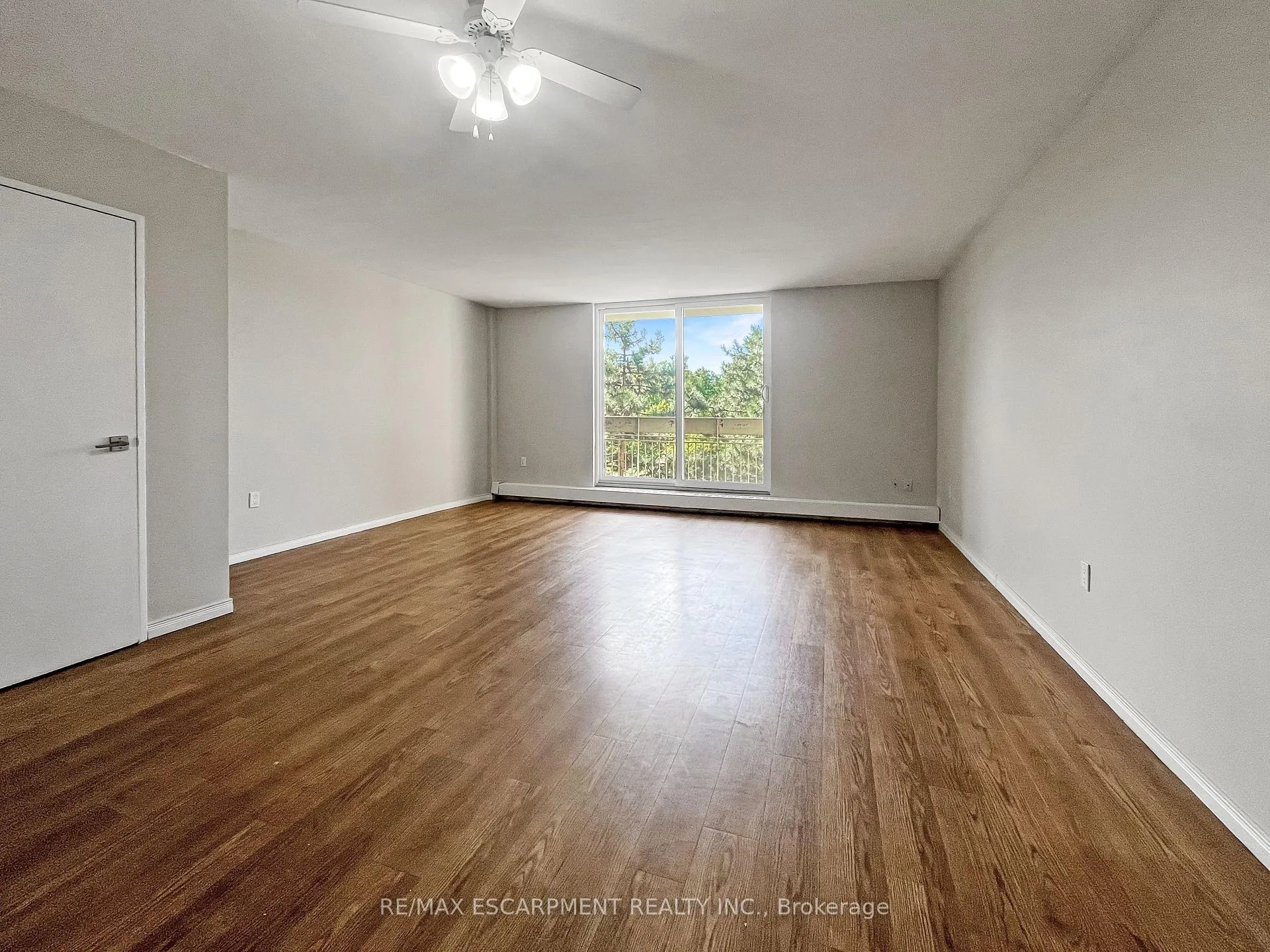 Photo 3 of Unit 315, 350 Quigley Road, Hamilton, Vincent — HOMEH