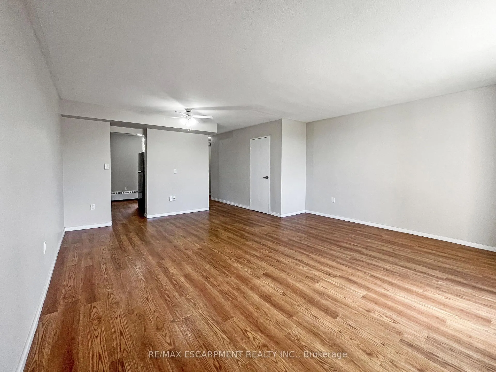 Photo 4 of Unit 315, 350 Quigley Road, Hamilton, Vincent — HOMEH