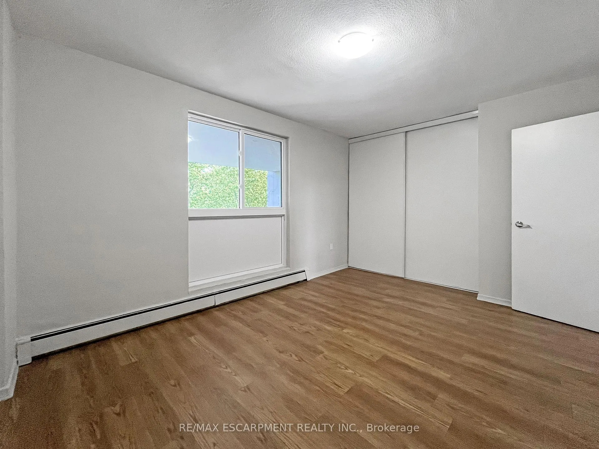 Photo 8 of Unit 315, 350 Quigley Road, Hamilton, Vincent — HOMEH