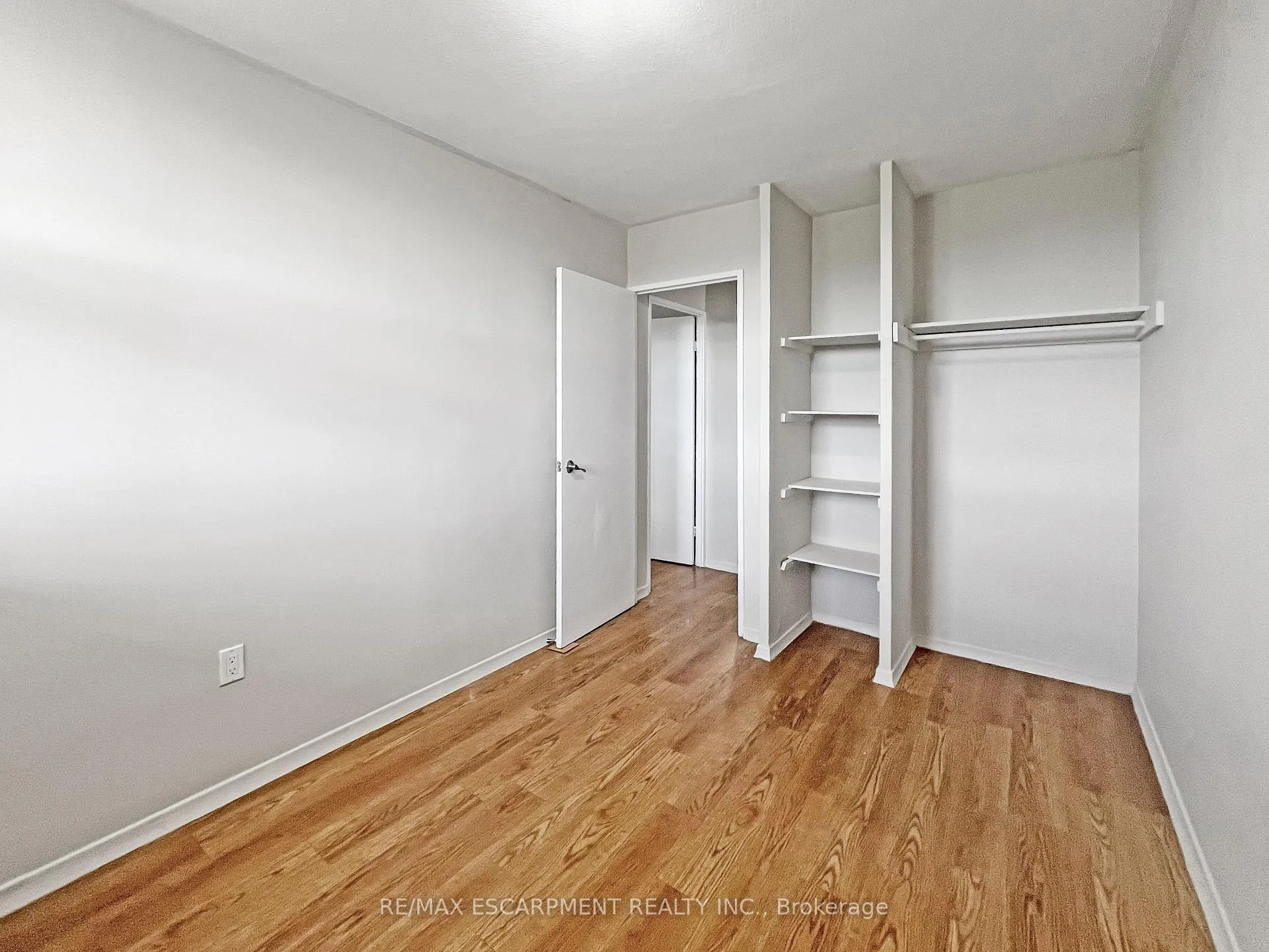 Photo 12 of Unit 315, 350 Quigley Road, Hamilton, Vincent — HOMEH