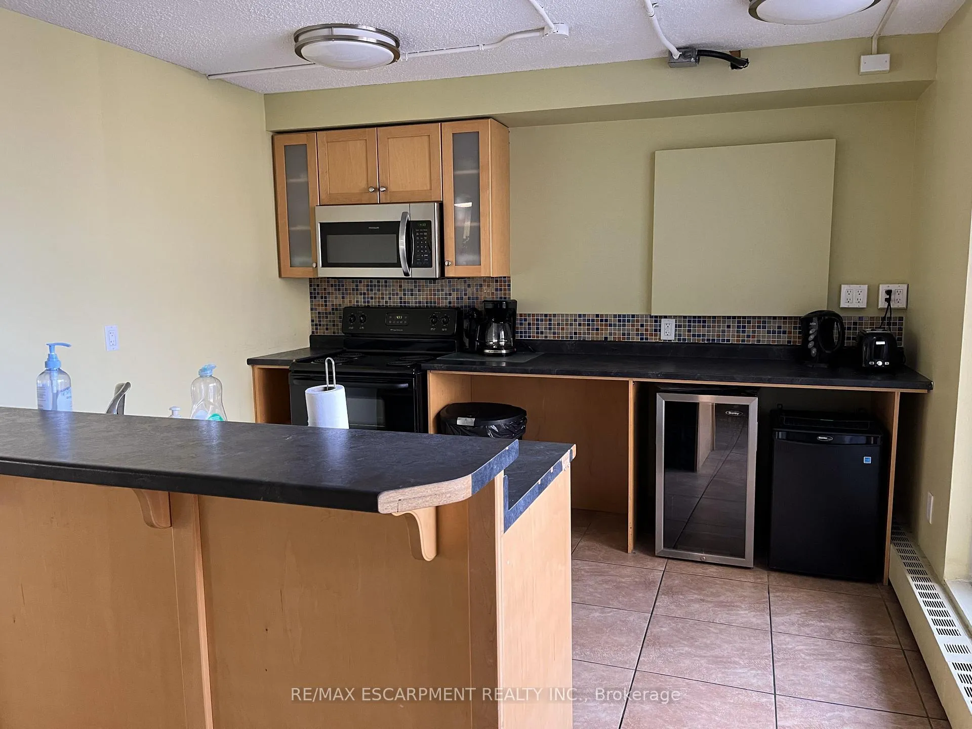 Photo 19 of Unit 315, 350 Quigley Road, Hamilton, Vincent — HOMEH