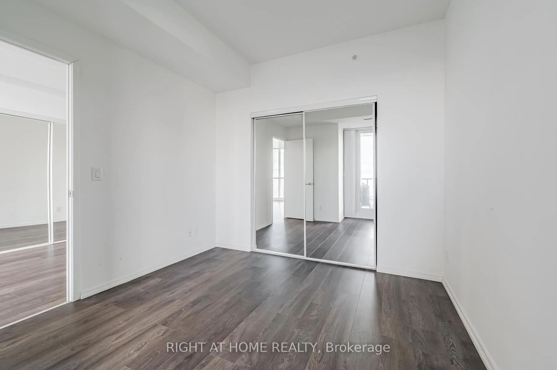 Photo 18 of Unit 5103, 70 Temperance Street, Toronto, Bay Street Corridor — HOMEH