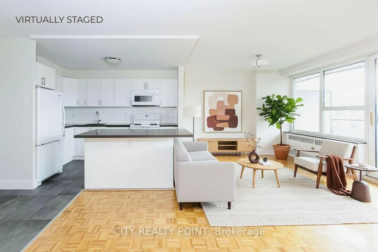 Front of Unit 204, 10 Shallmar Boulevard